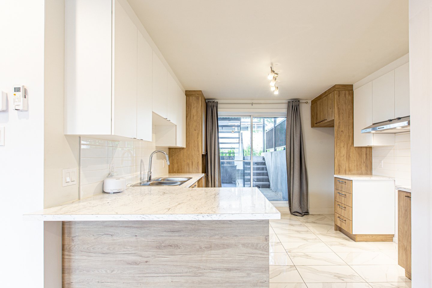 Photo - Kitchen