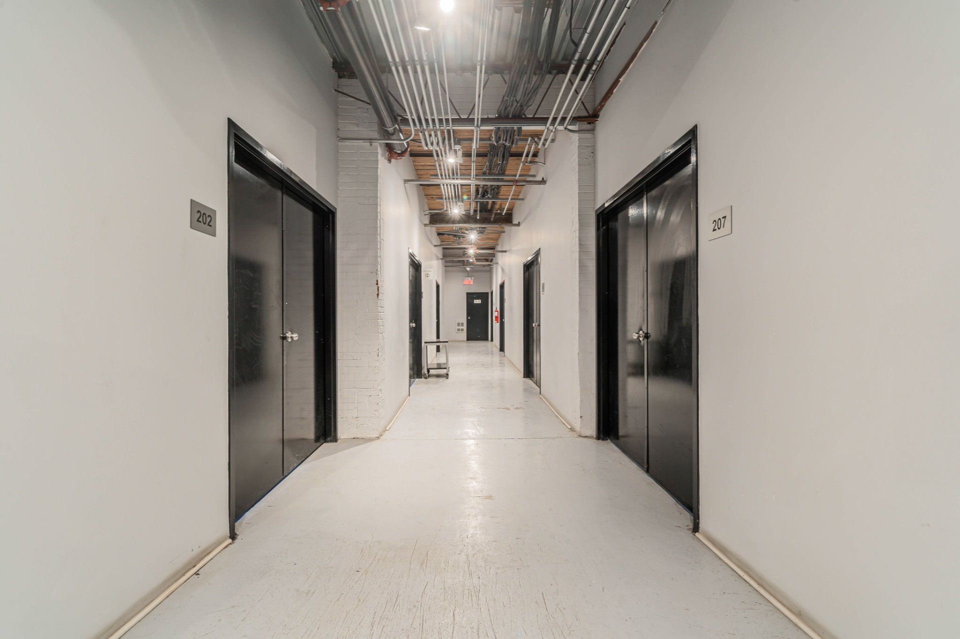 Photo - Hallway