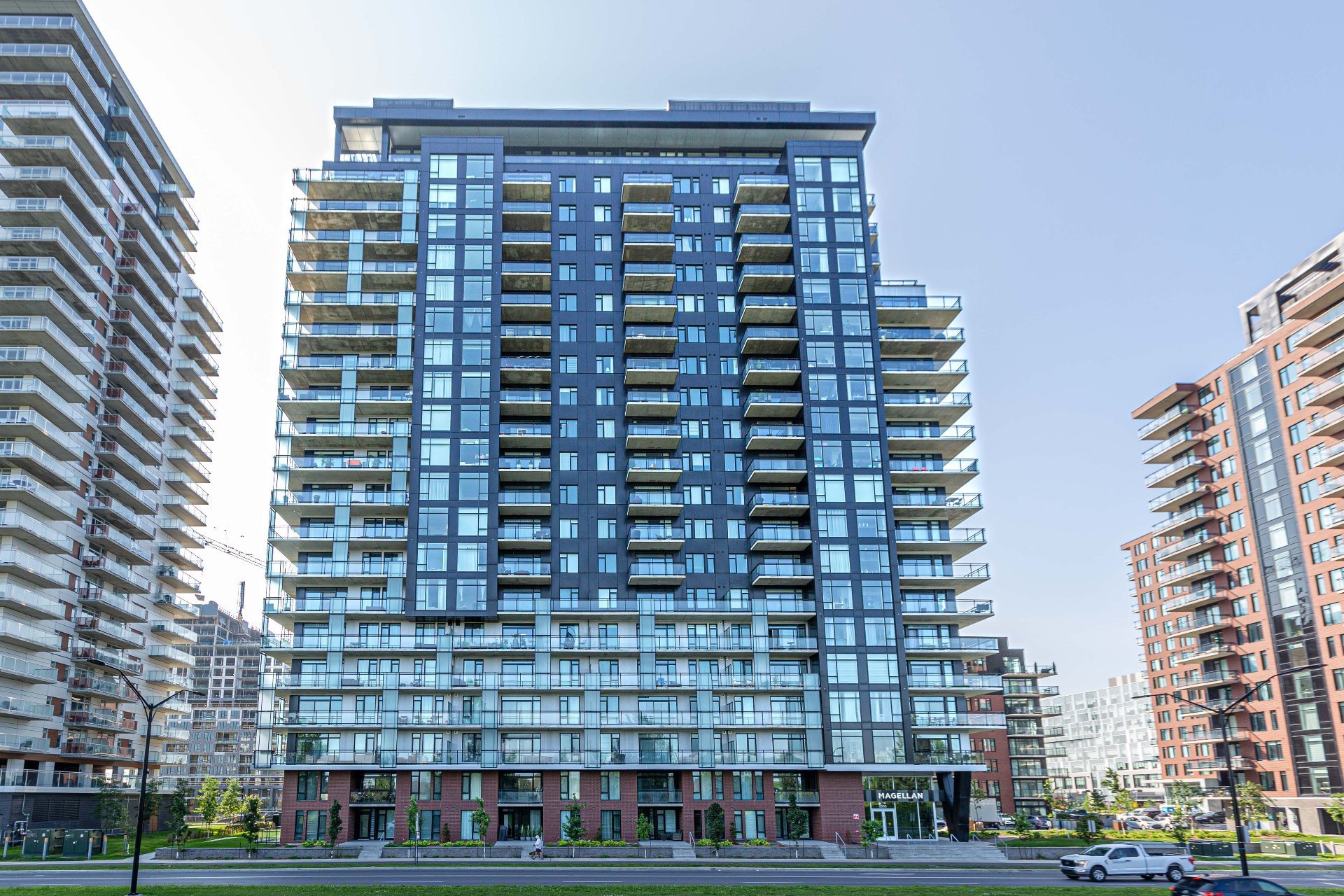 Photo - Exterior