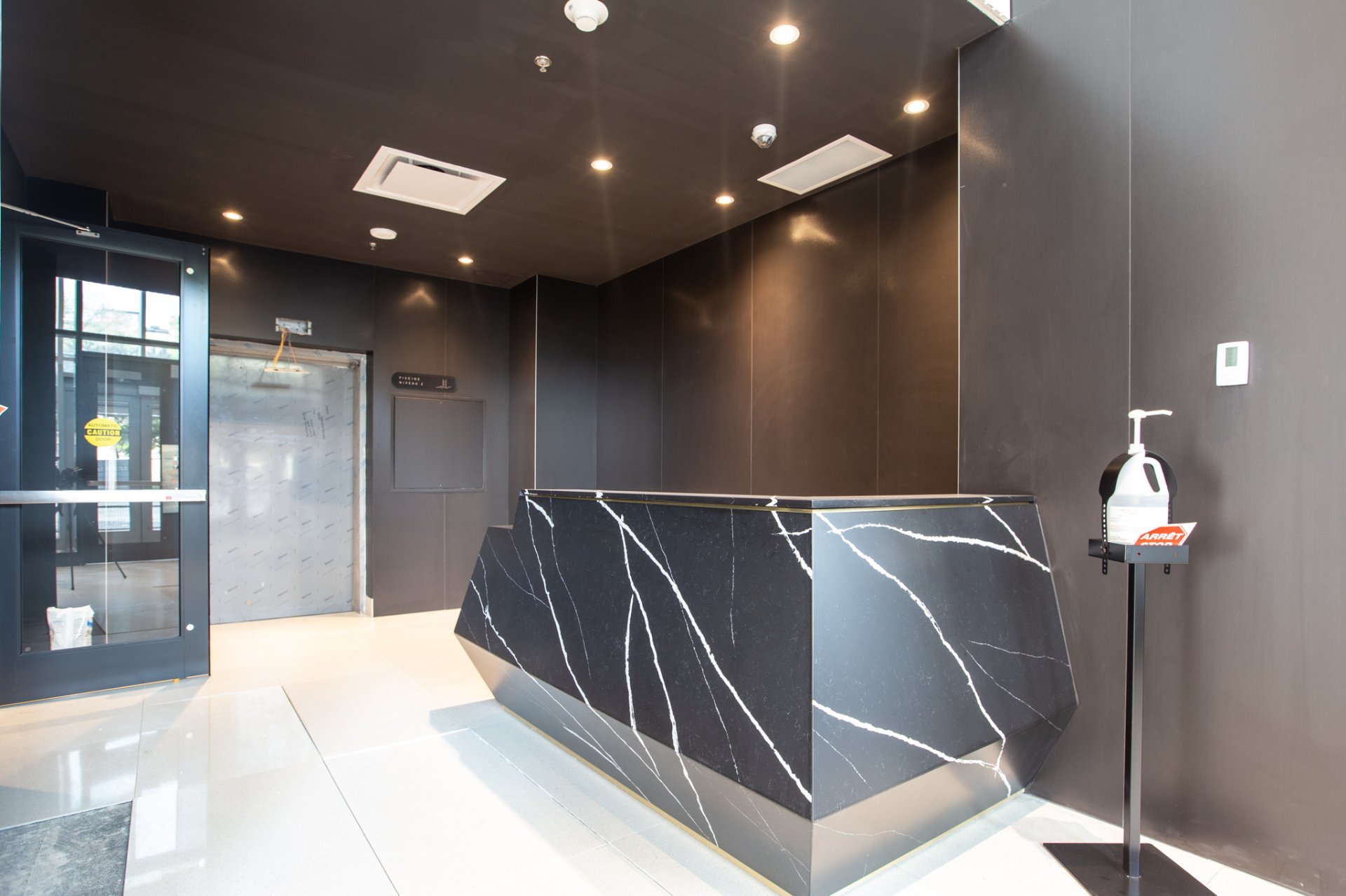 Photo - Reception Area