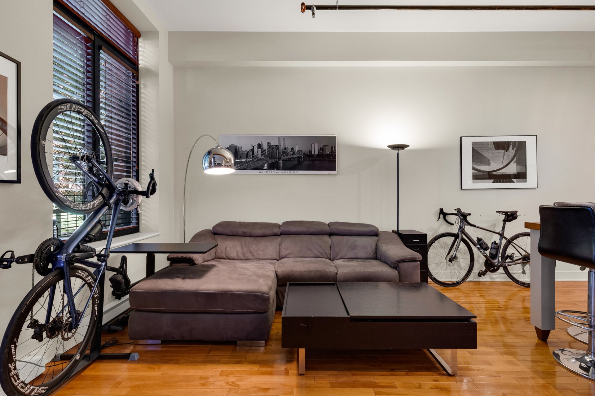 Photo - Salon