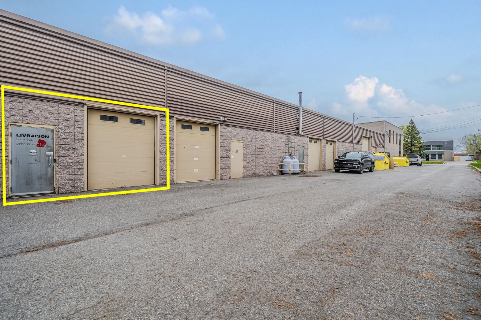 Photo - Garage