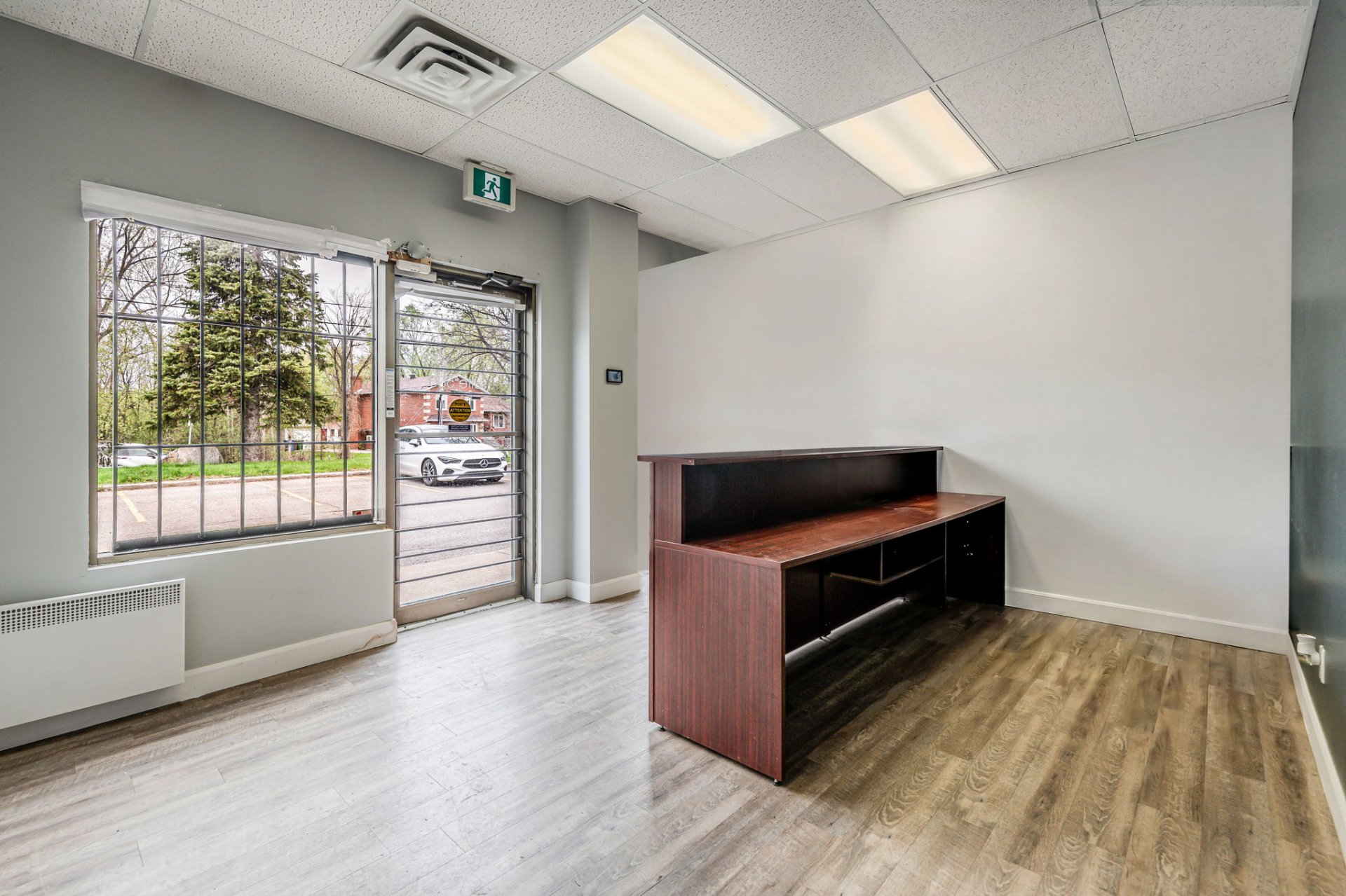 Photo - Reception Area