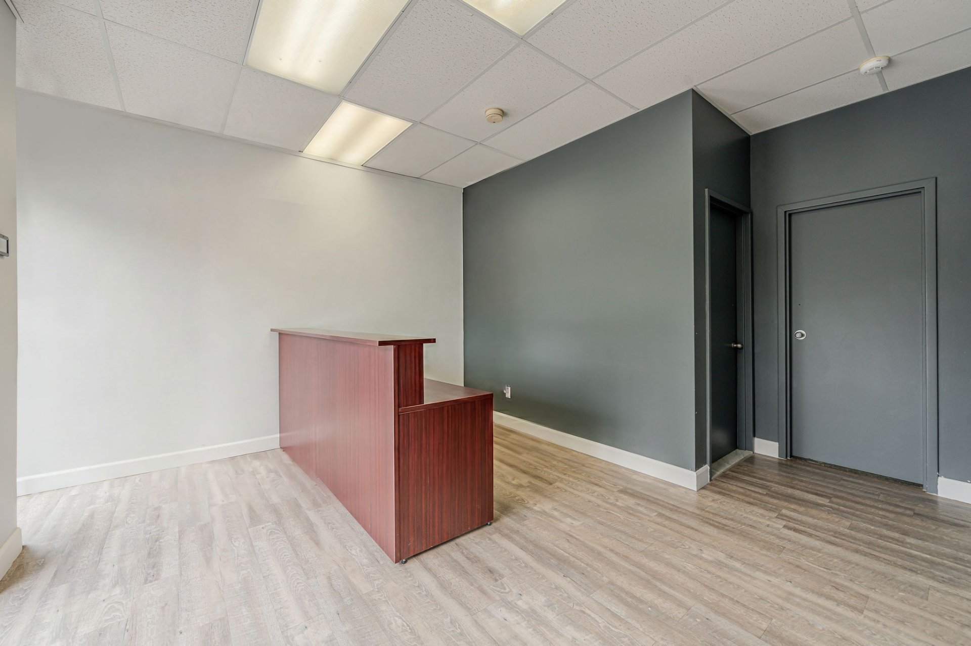 Photo - Reception Area