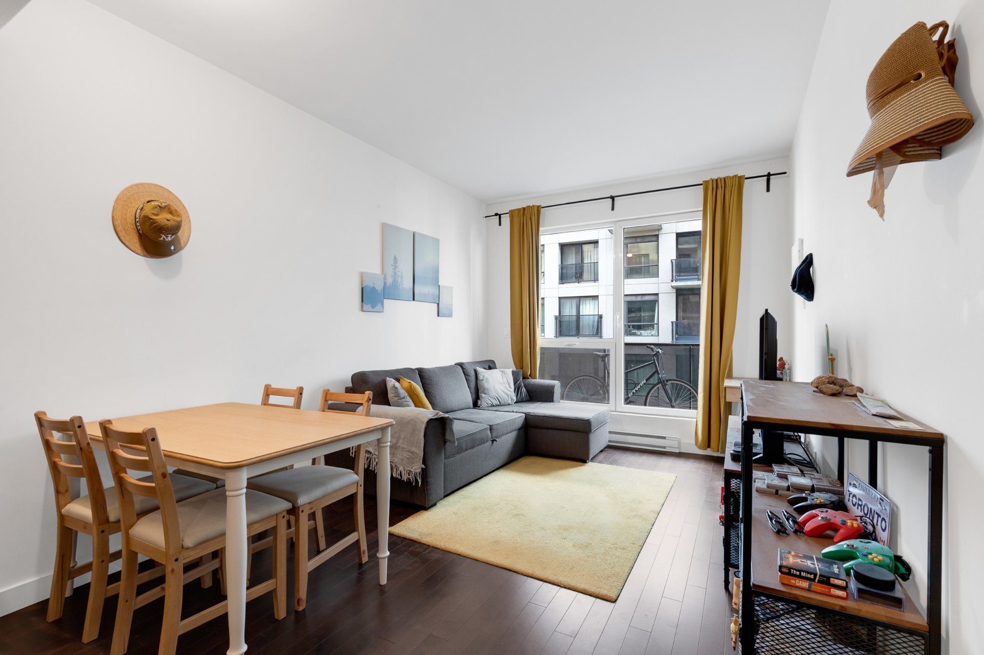 Photo - Salle à manger