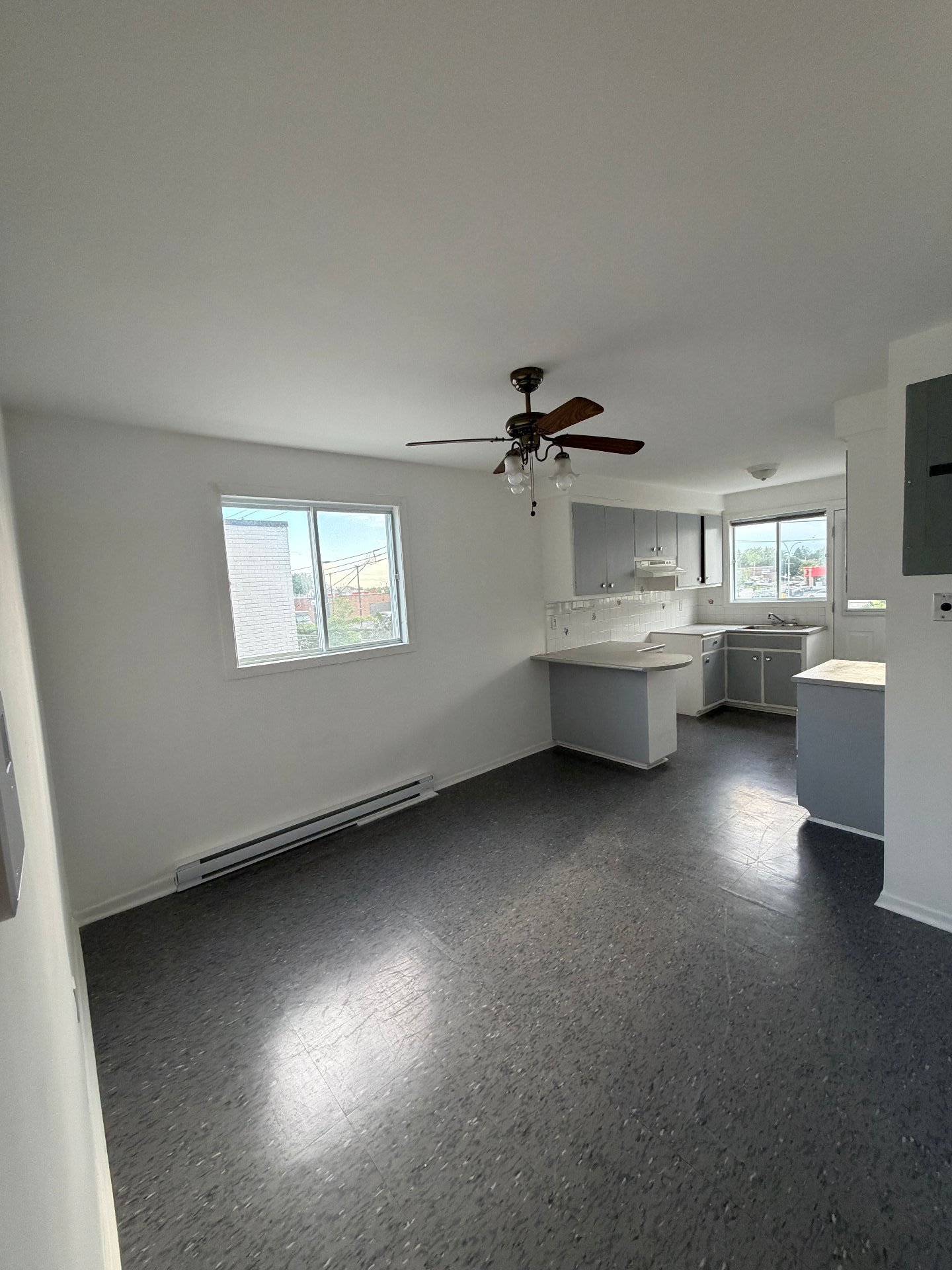 Photo - Dining room