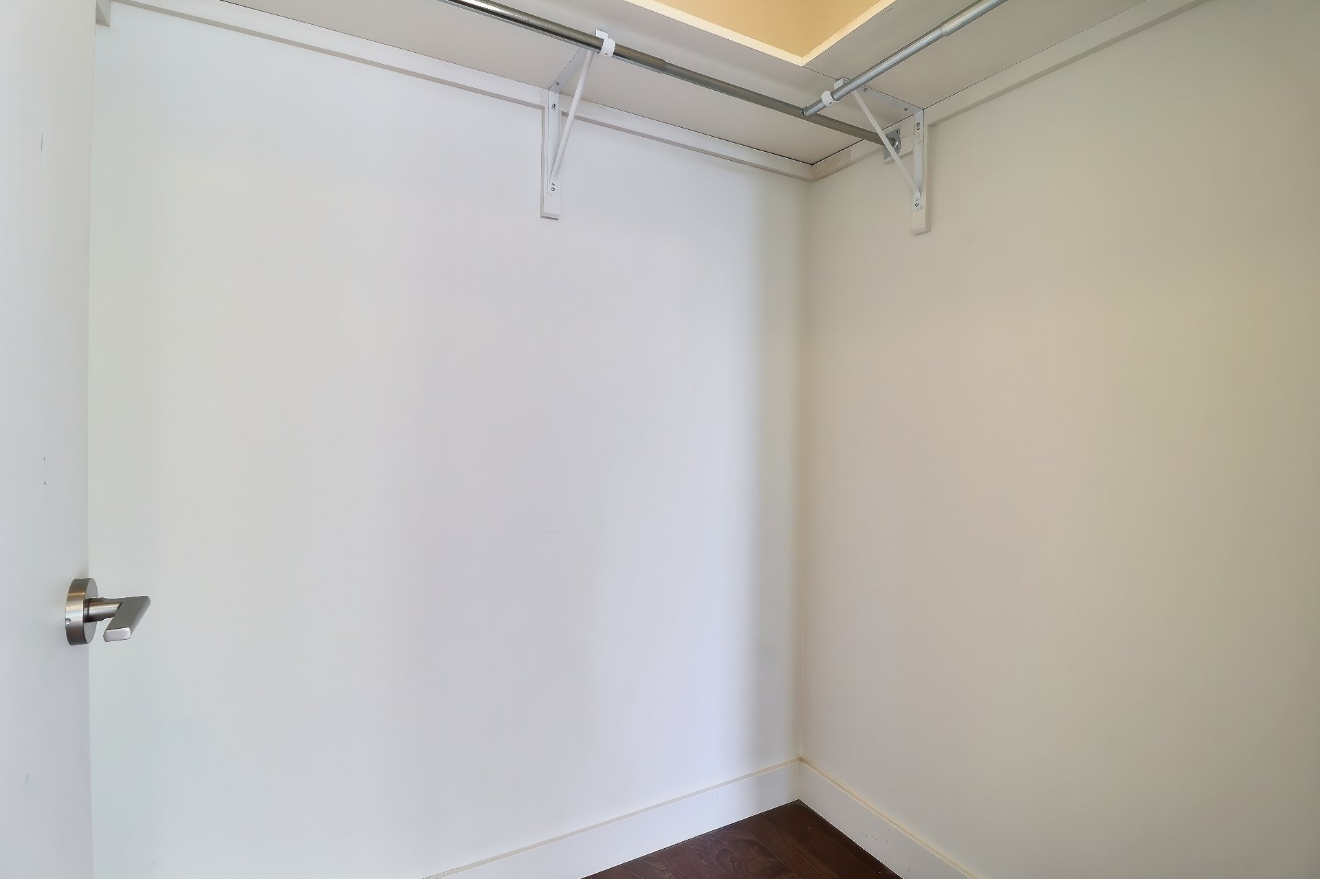 Photo - Penderie (Walk-in)