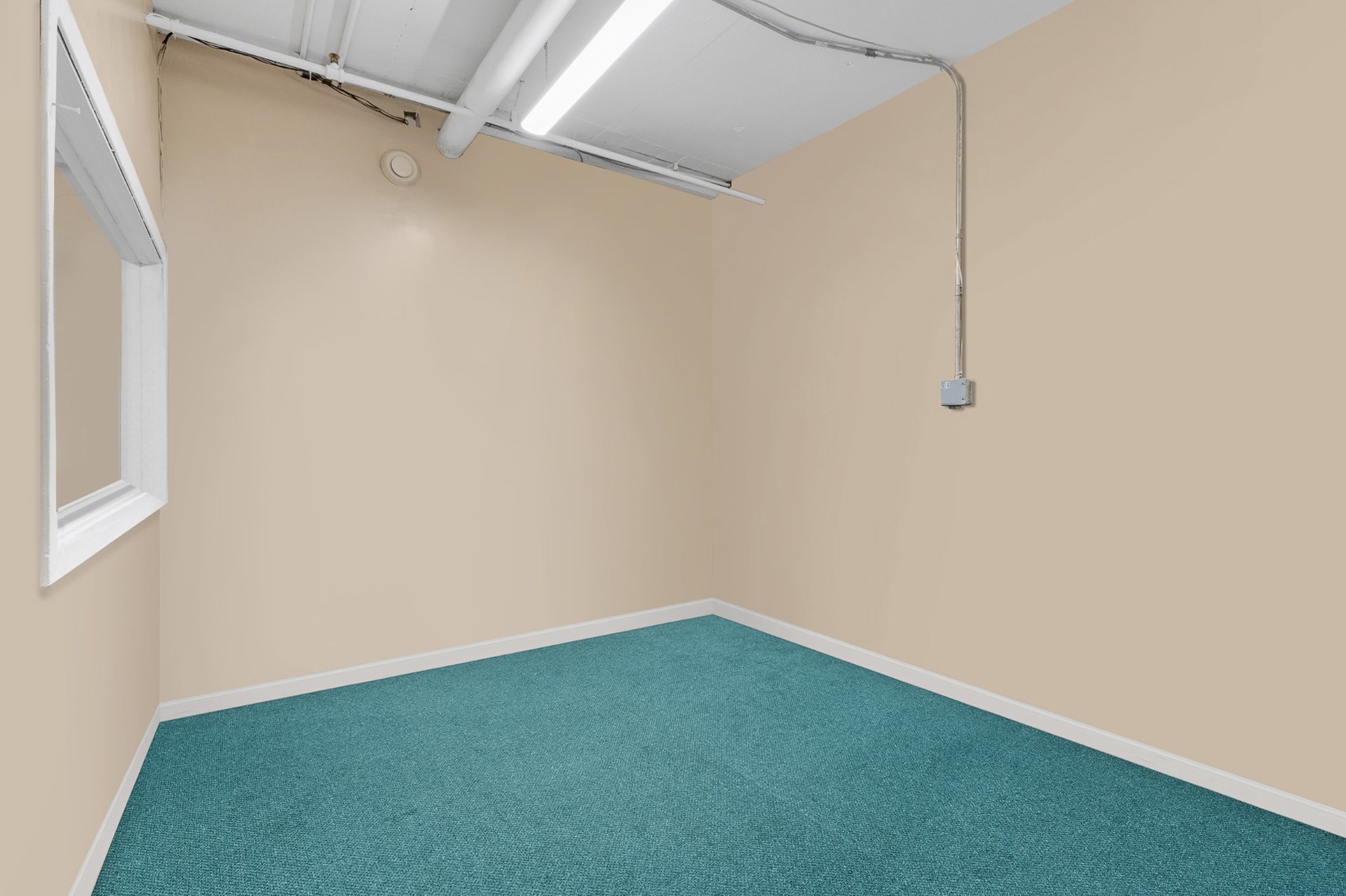 Photo - Interior