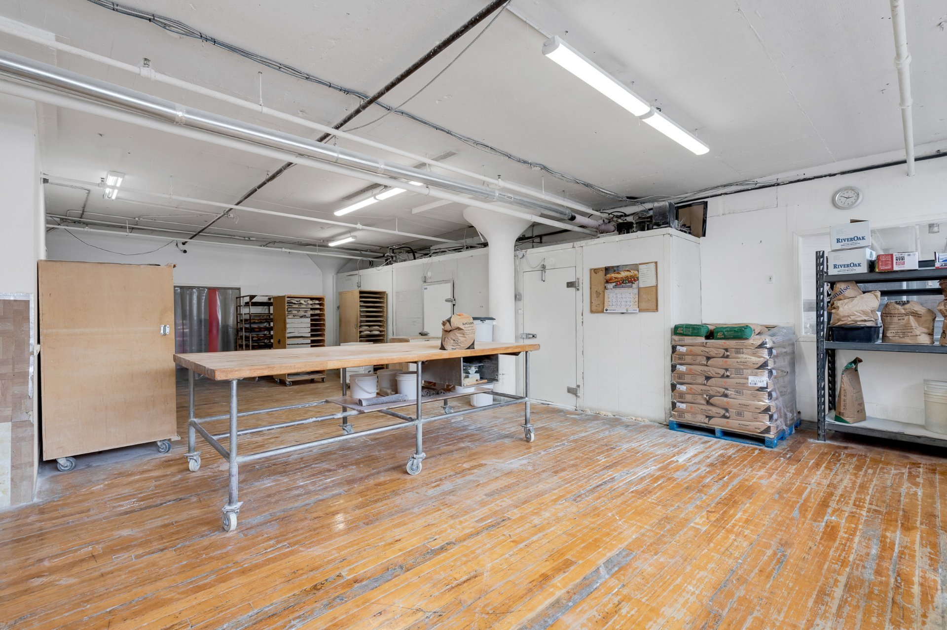 Photo - Interior