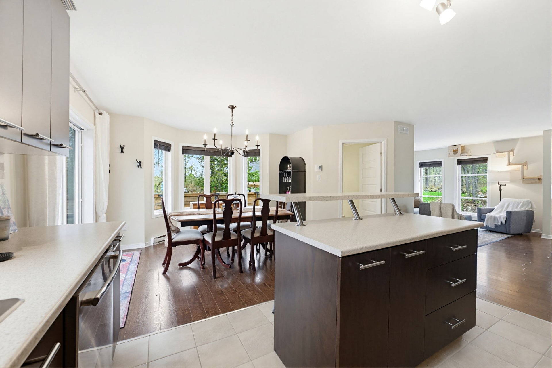 Photo - Dining room