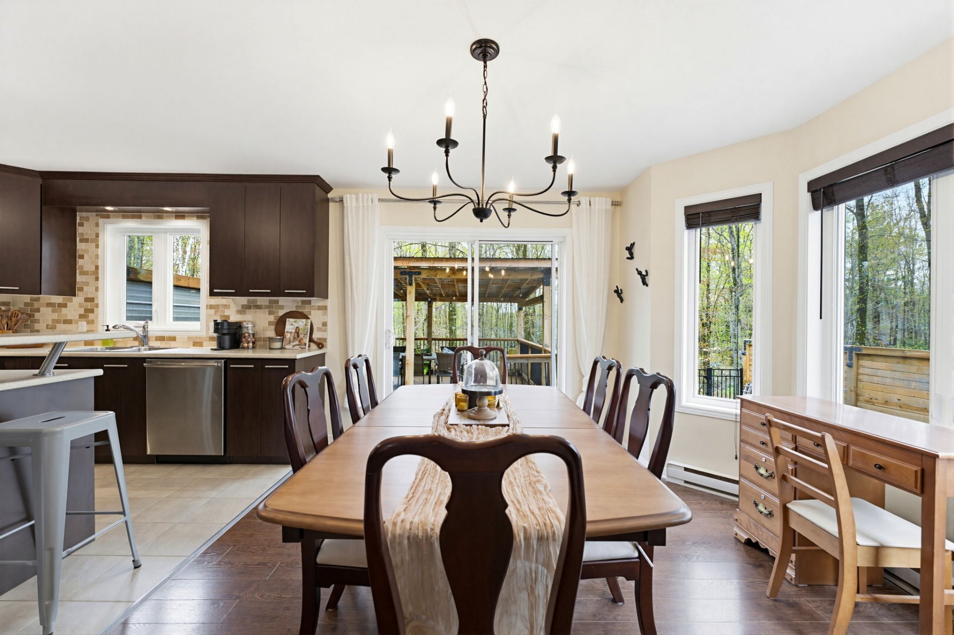 Photo - Dining room