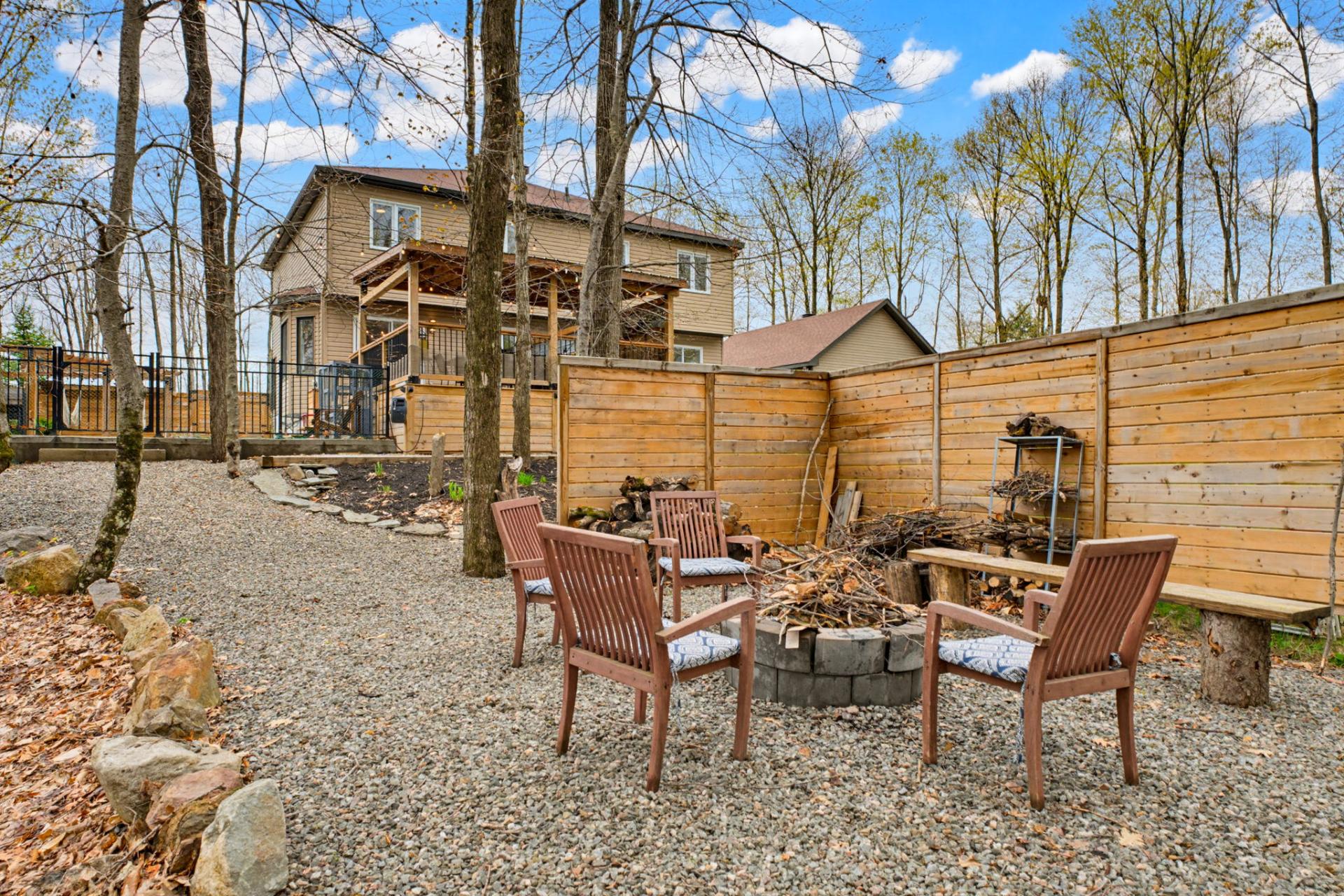Photo - Backyard