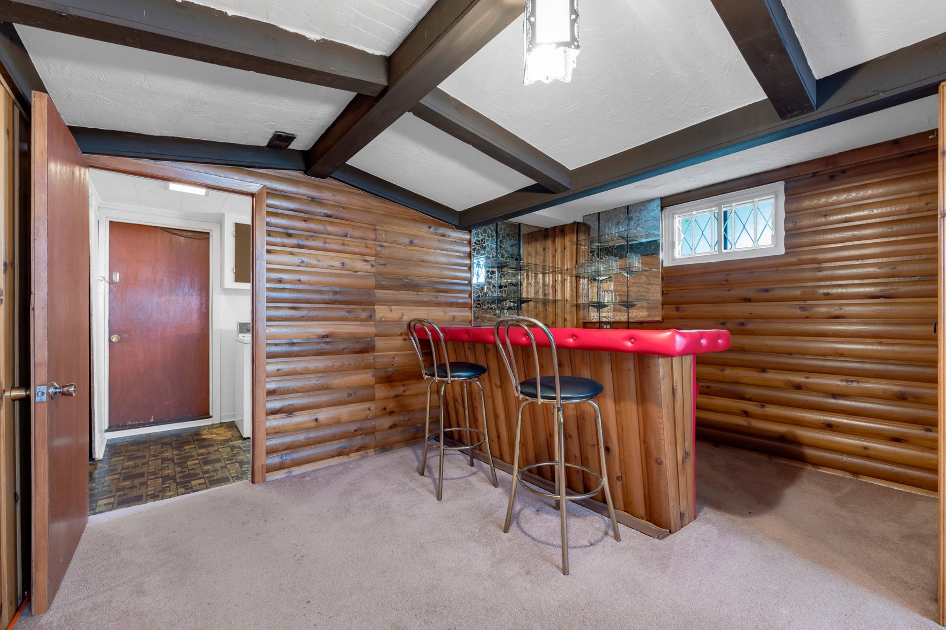 Photo - Bar
