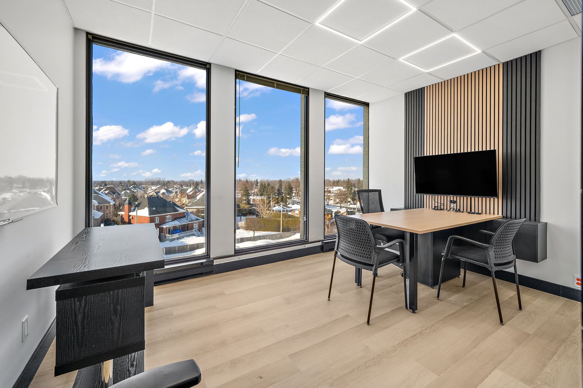 Photo - Office