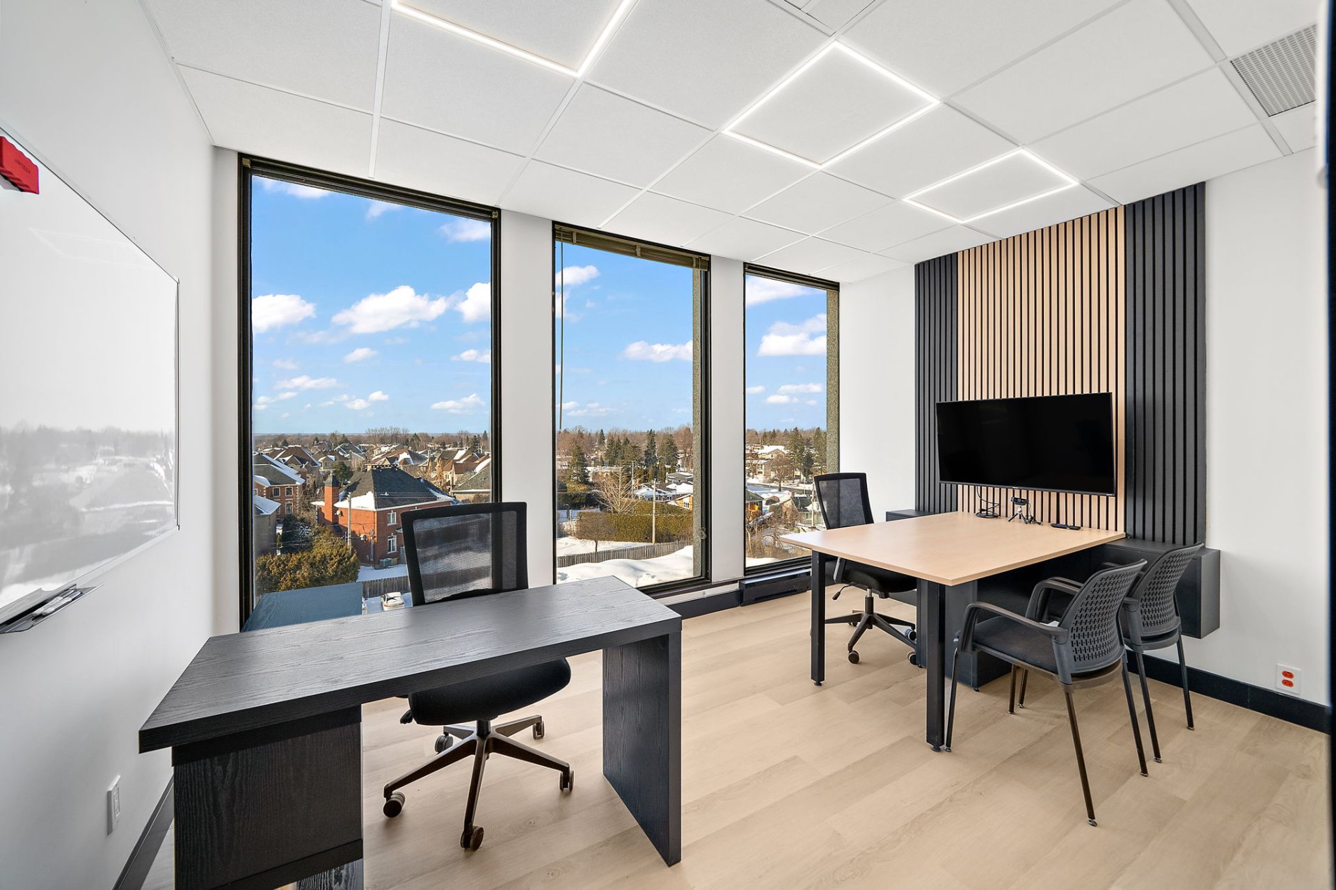Photo - Office