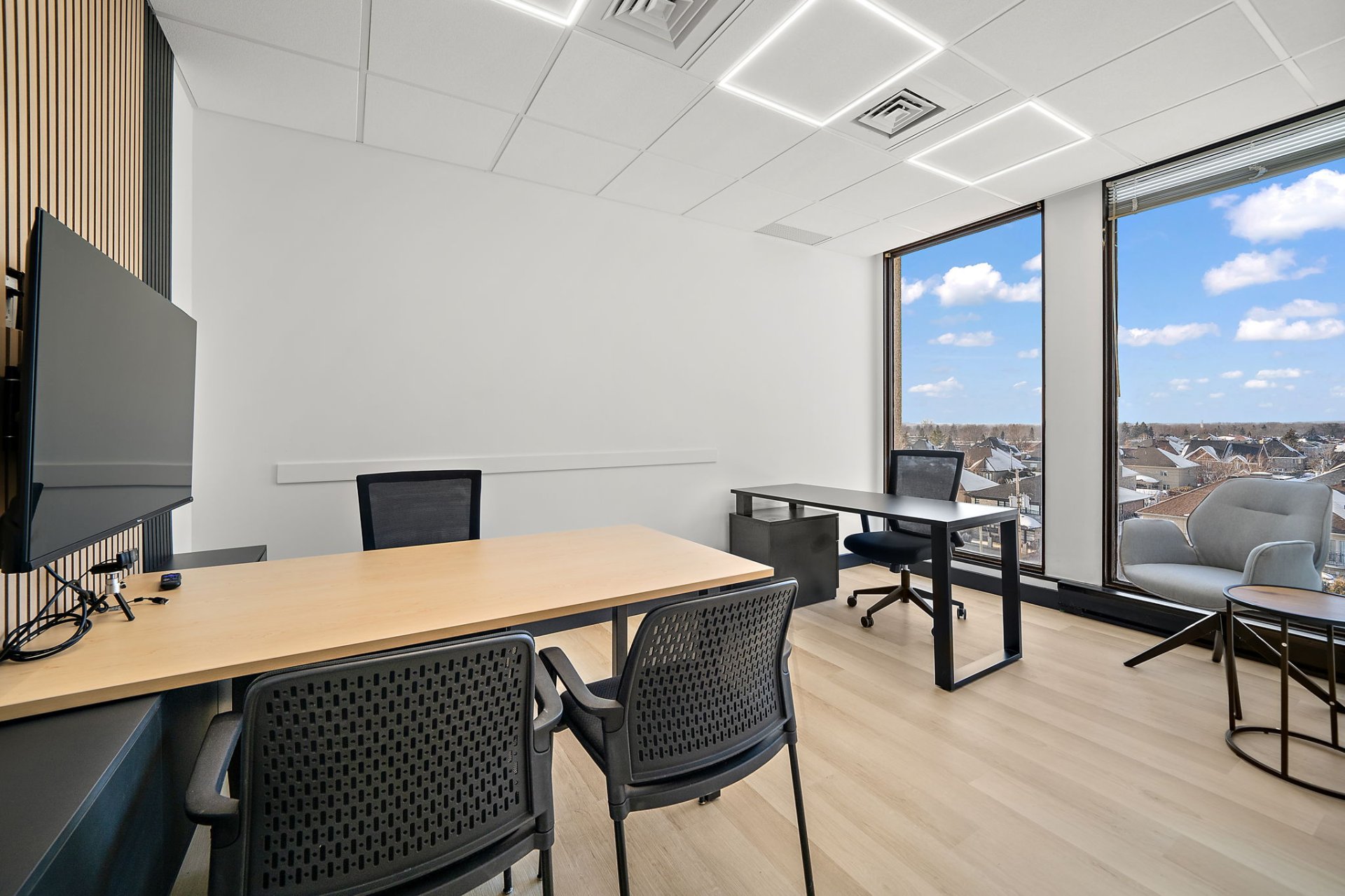 Photo - Office