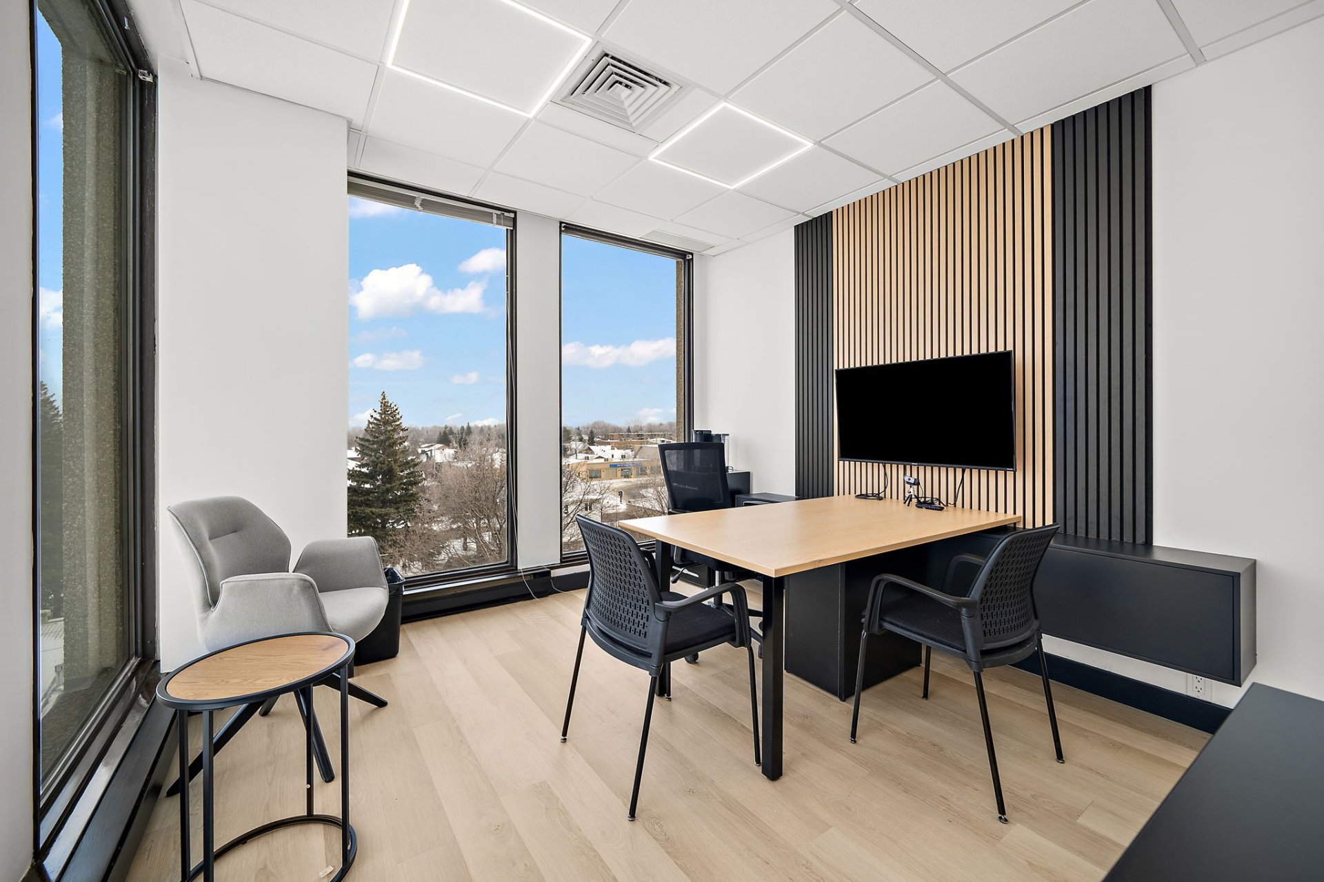 Photo - Office