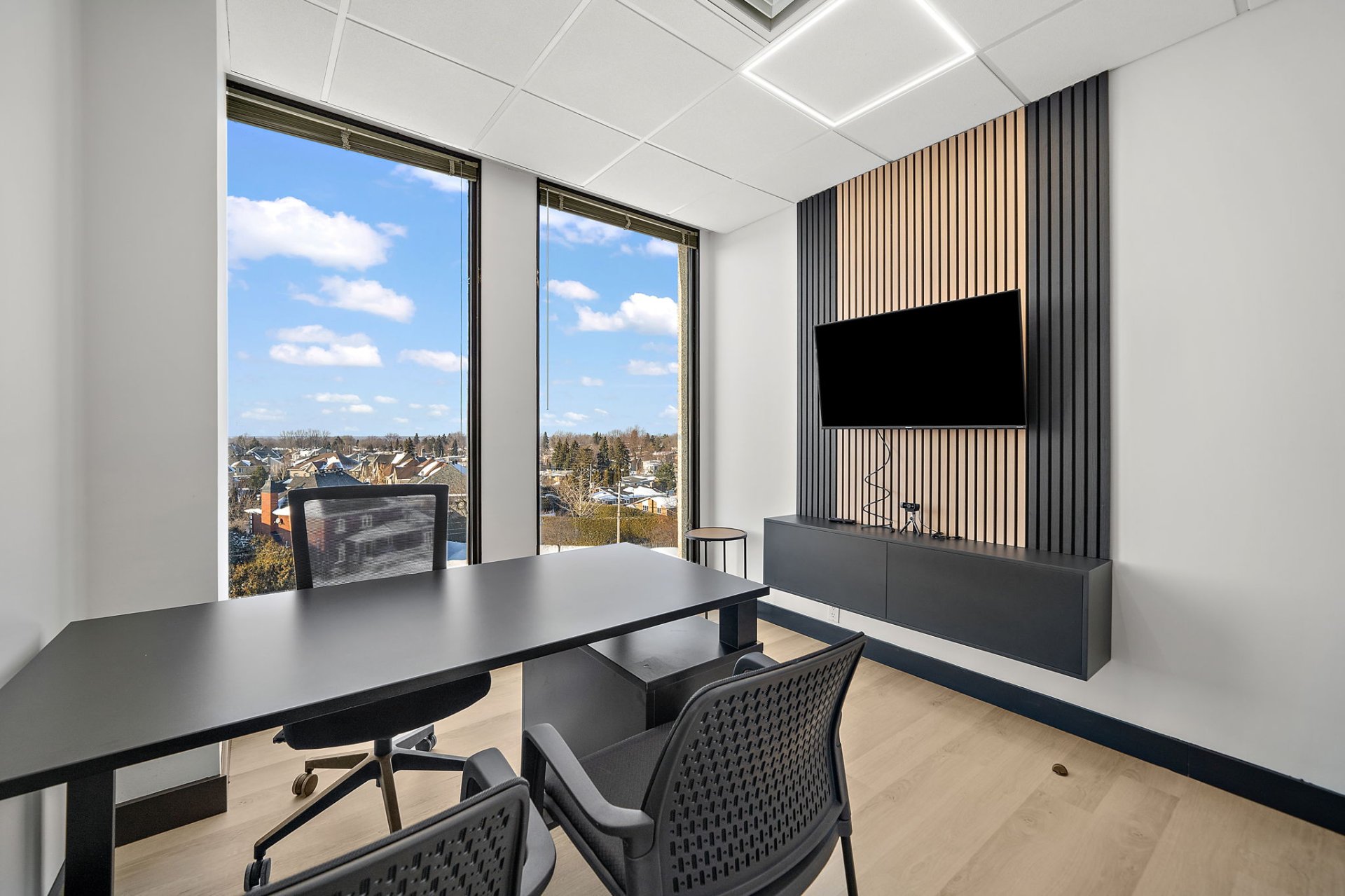 Photo - Office
