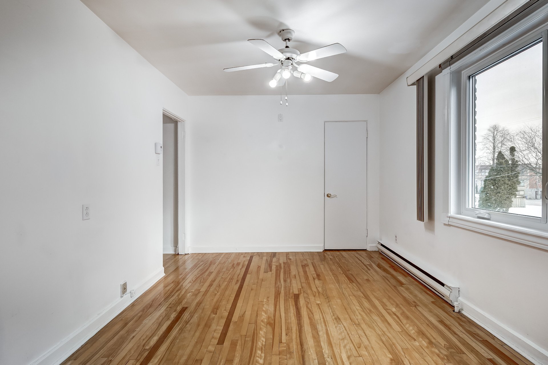 Photo - Dining room