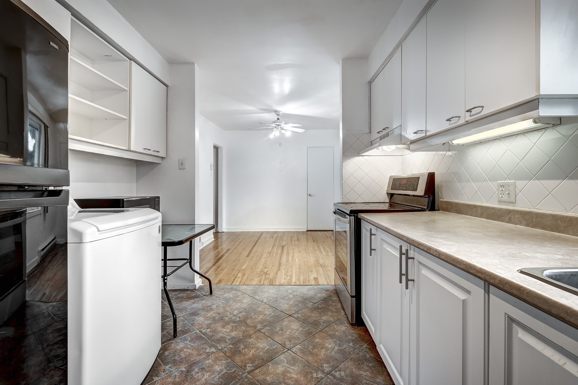 Photo - Kitchen