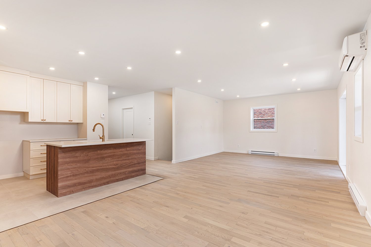 Photo - Overall View