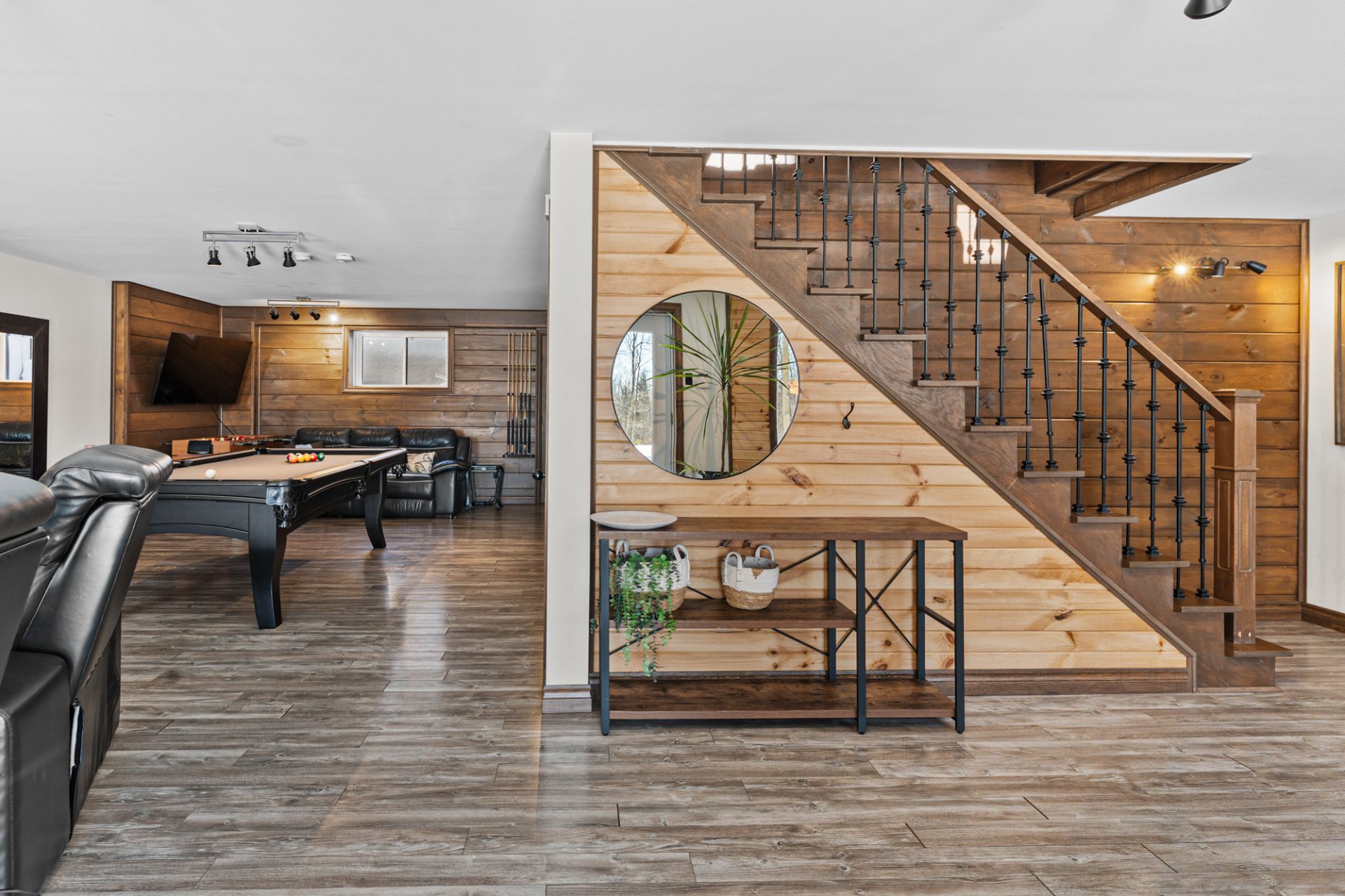 Photo - Overall View