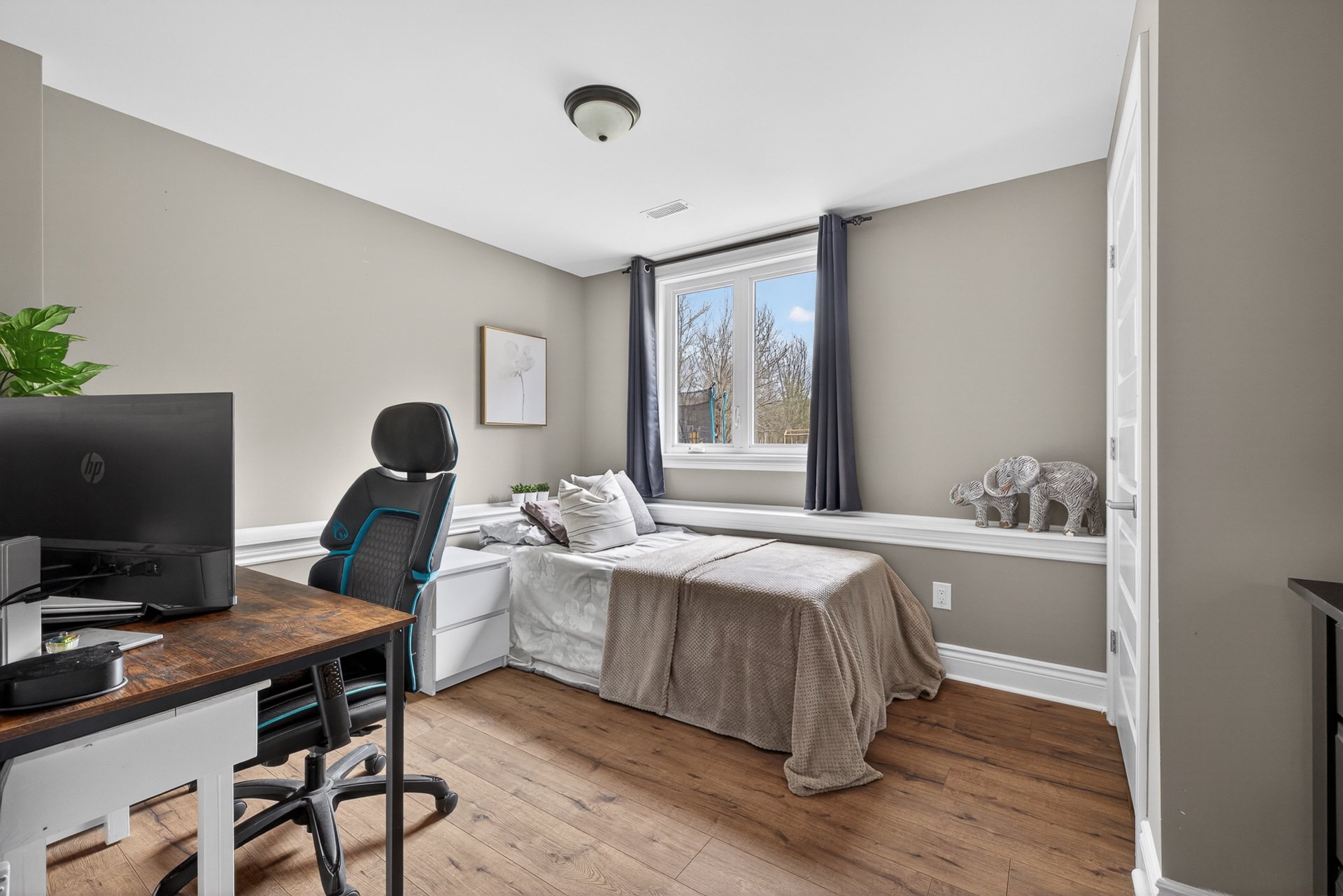 Photo - Bedroom