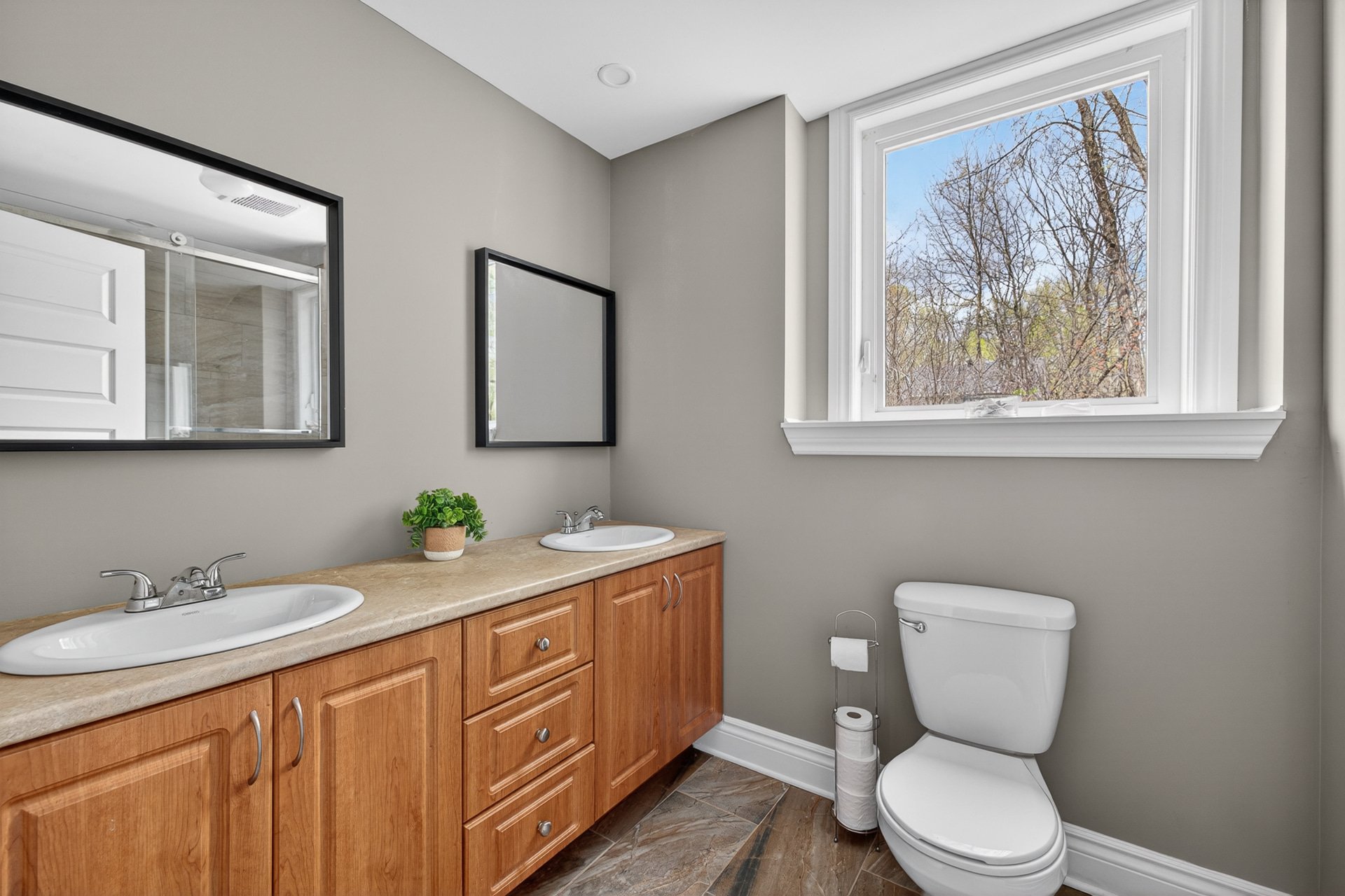 Photo - Bathroom