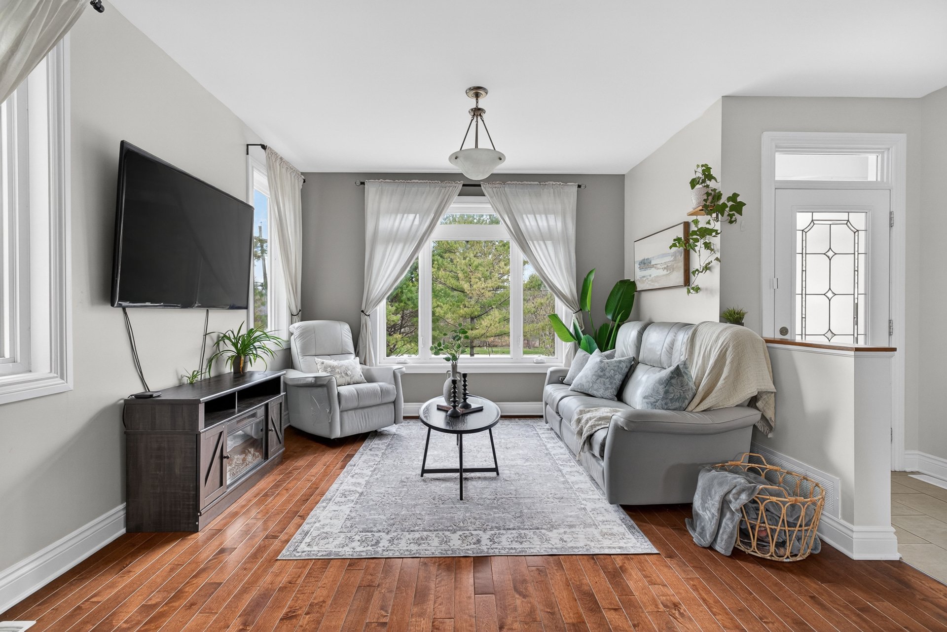 Photo - Living room