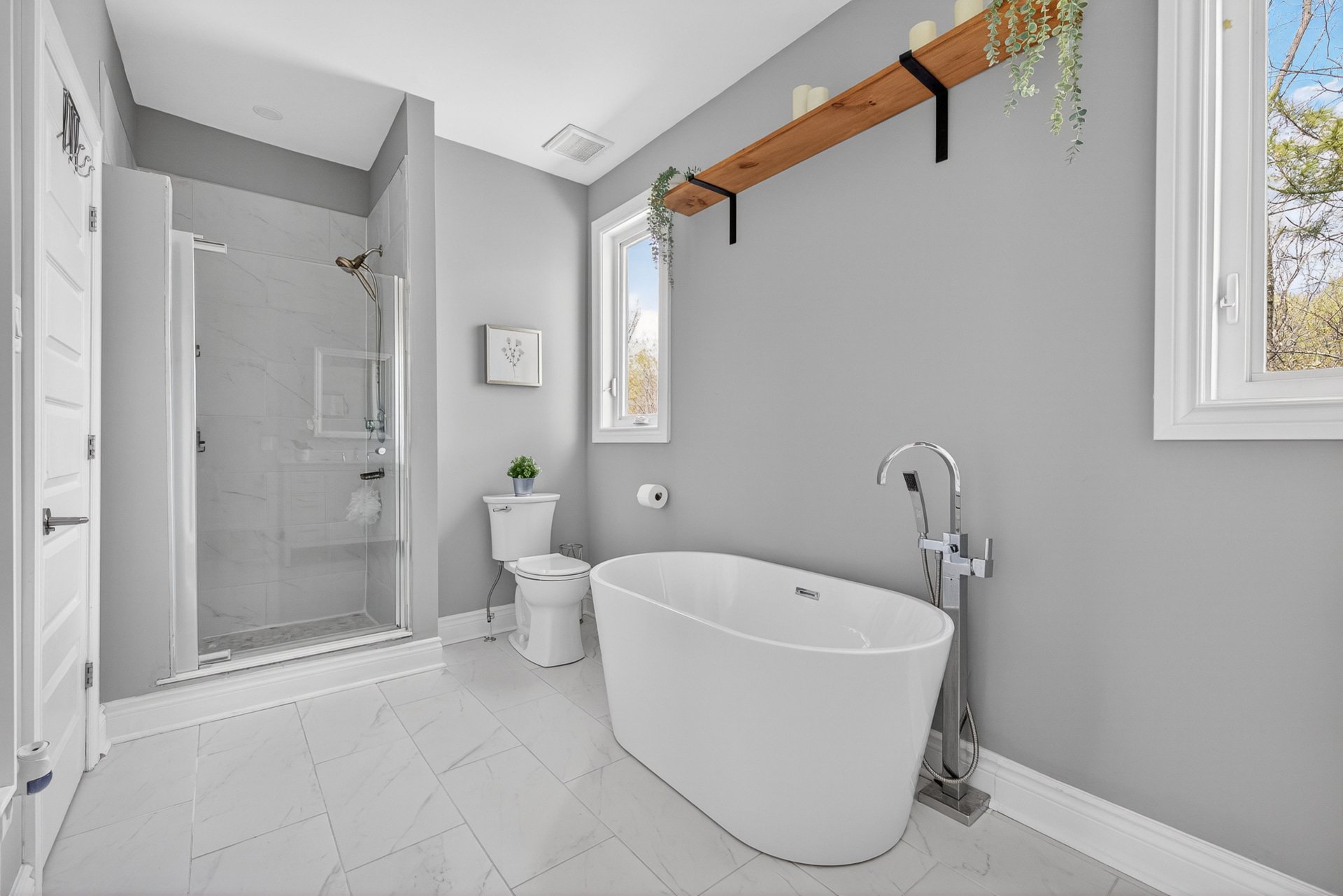 Photo - Bathroom