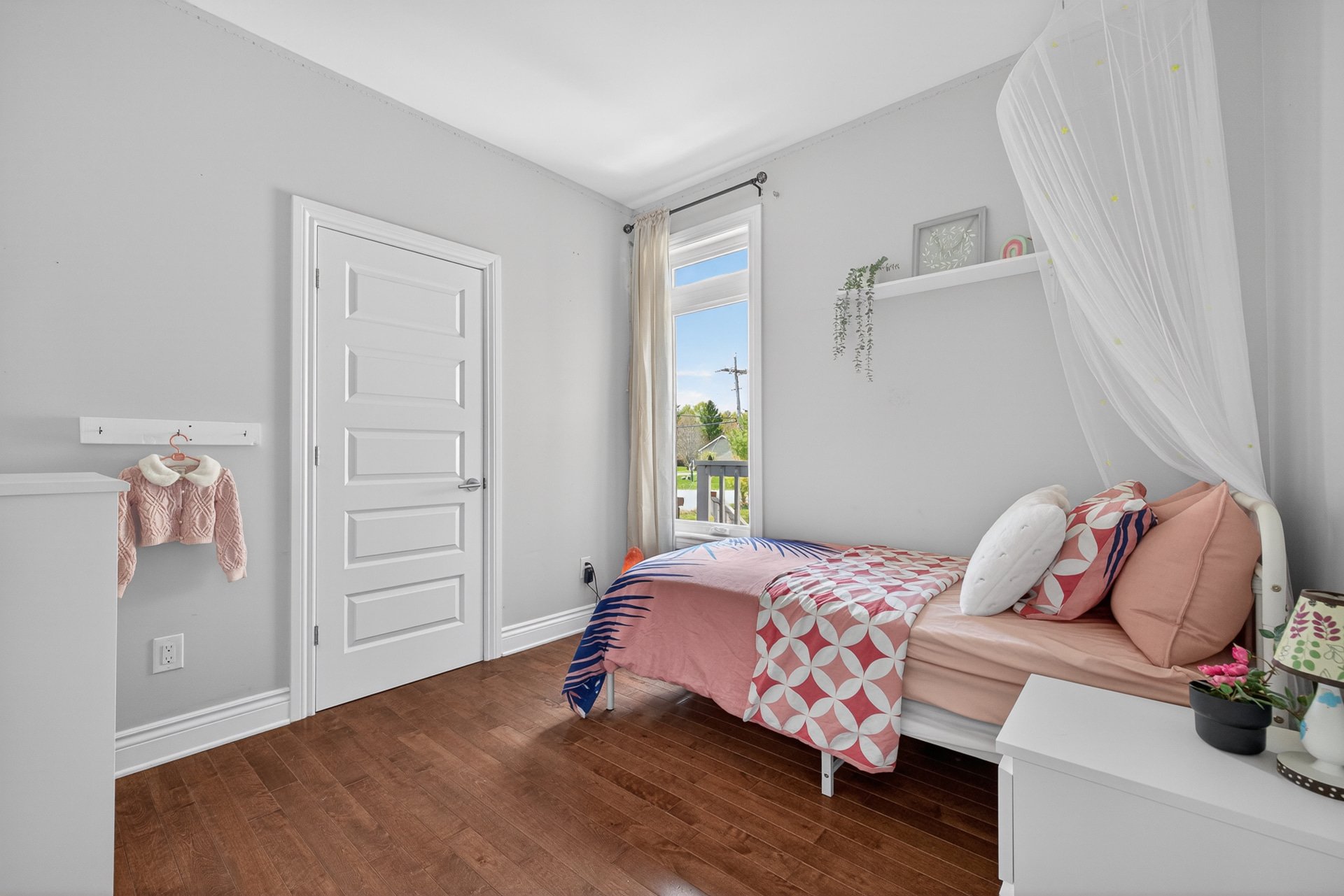 Photo - Bedroom