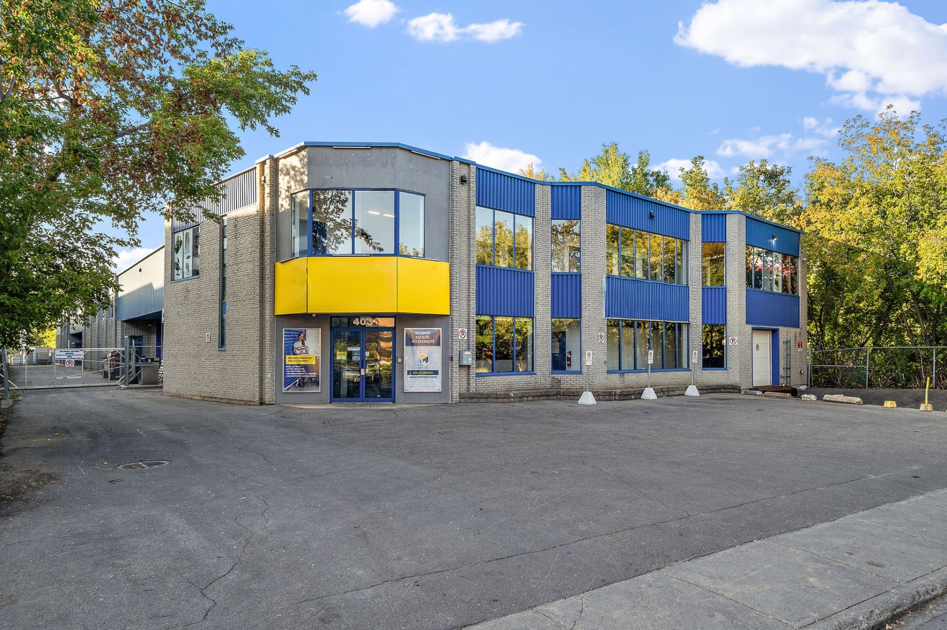 Photo - Exterior