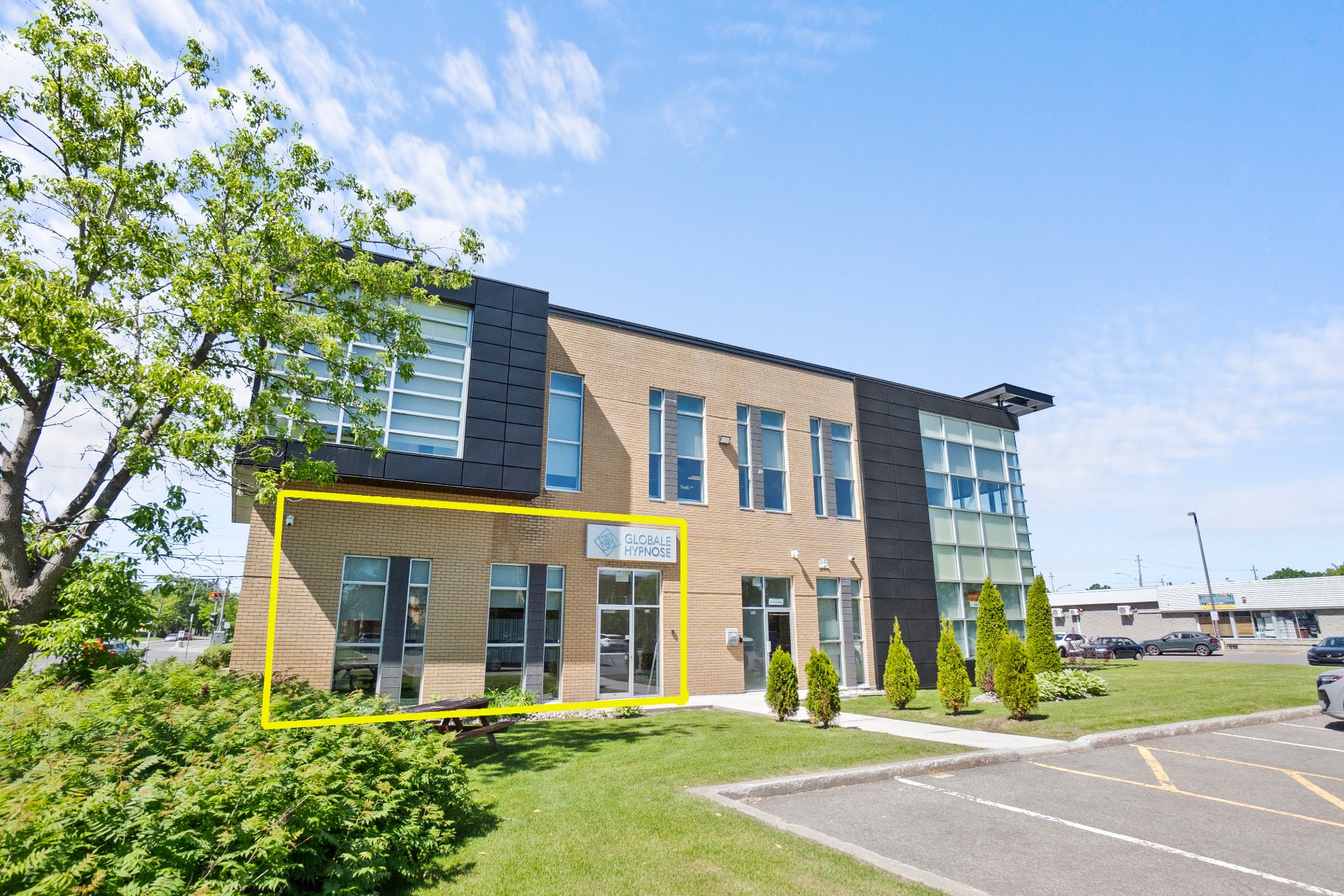 Photo - Frontage