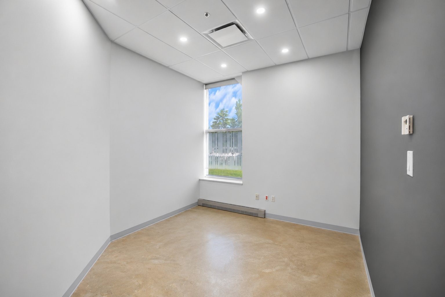 Photo - Interior