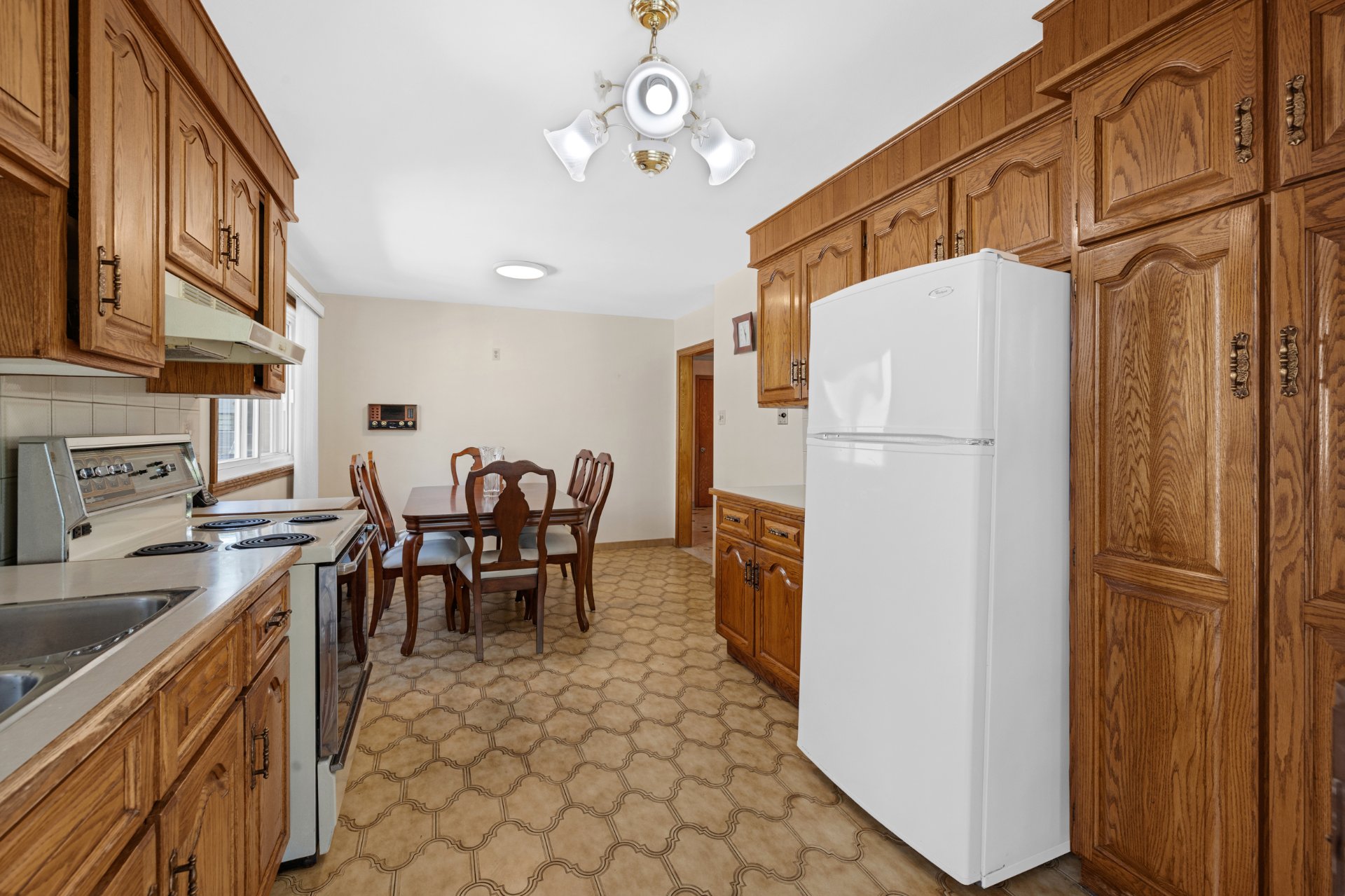 Photo - Kitchen