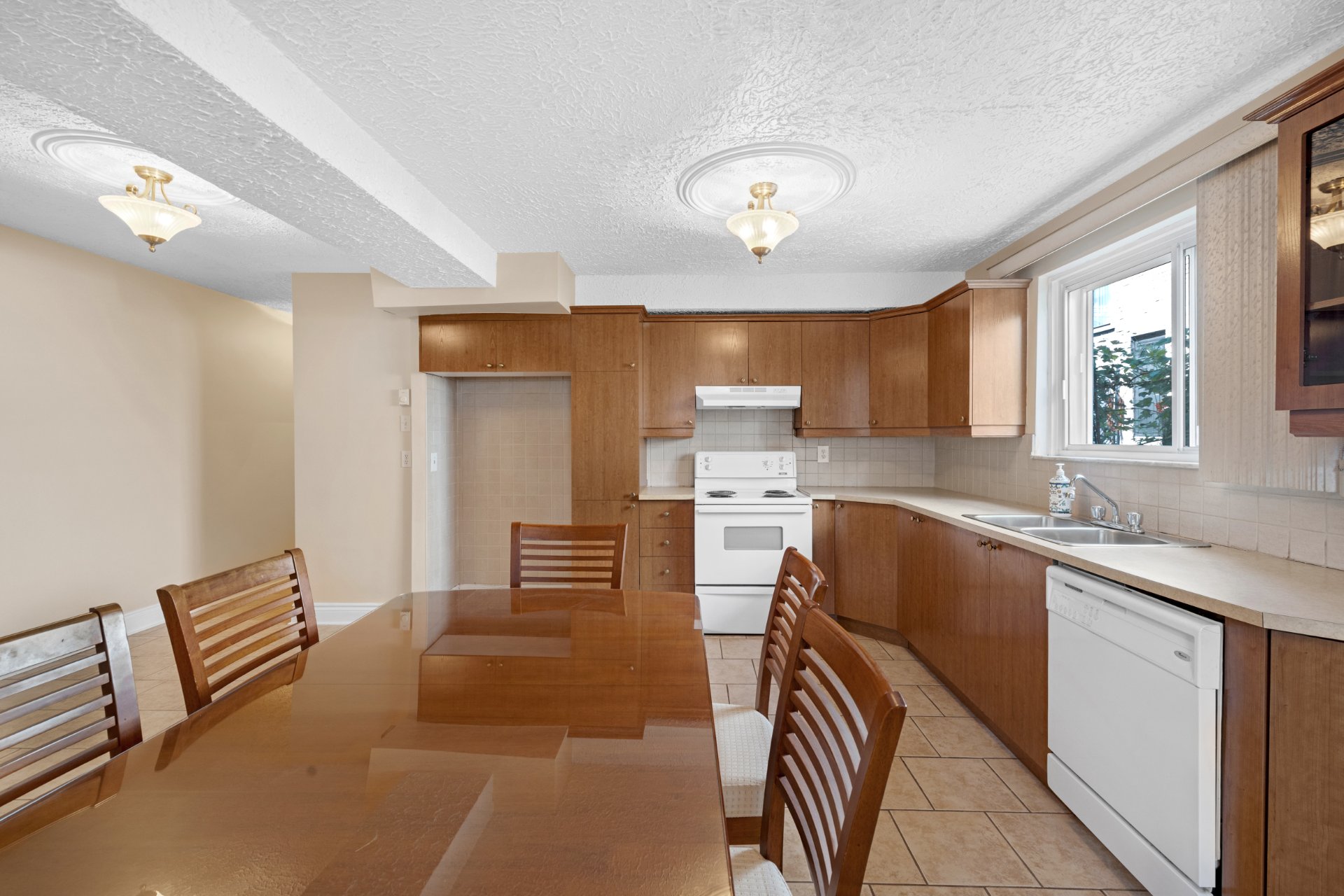 Photo - Basement
