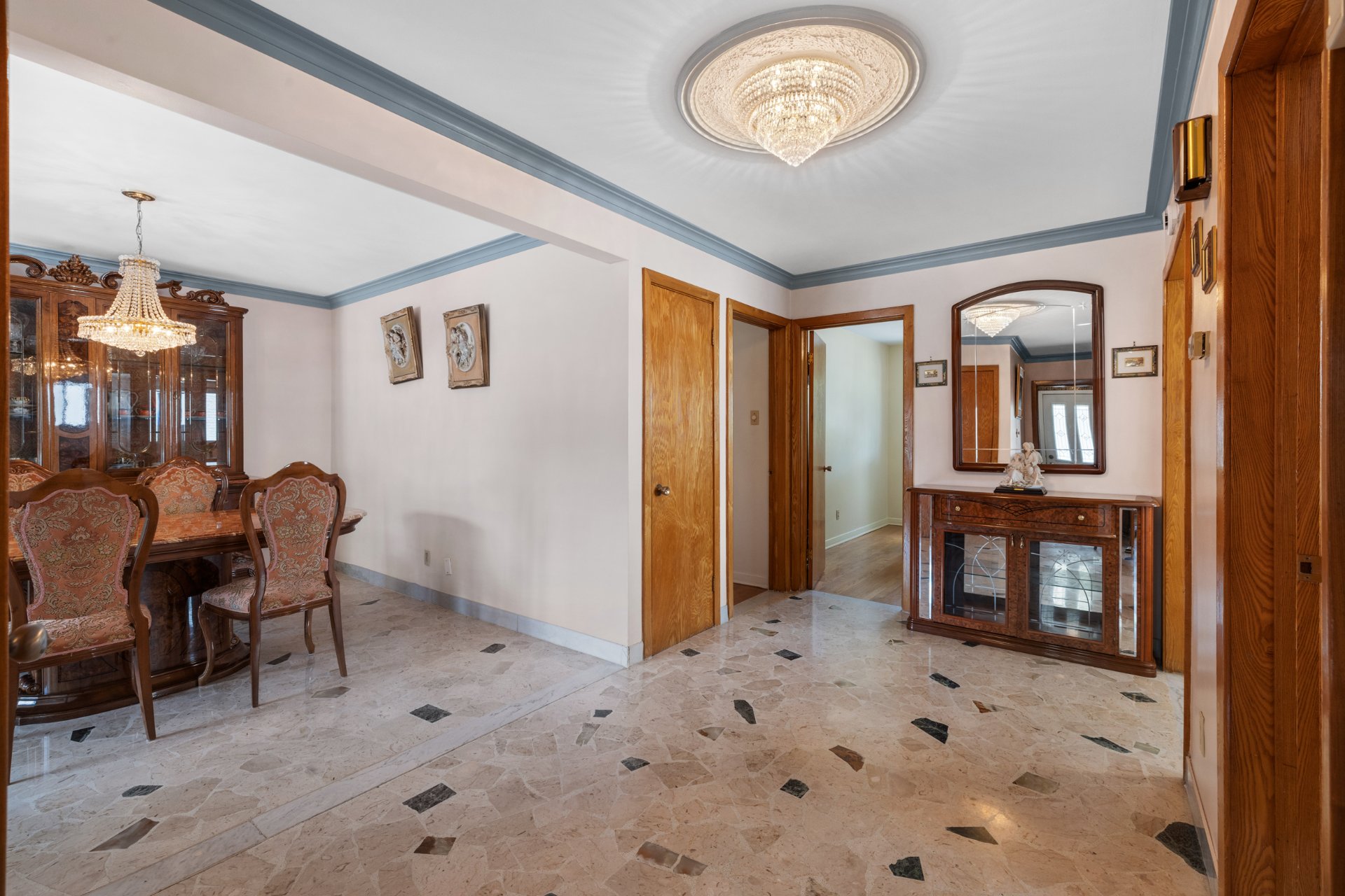 Photo - Hallway
