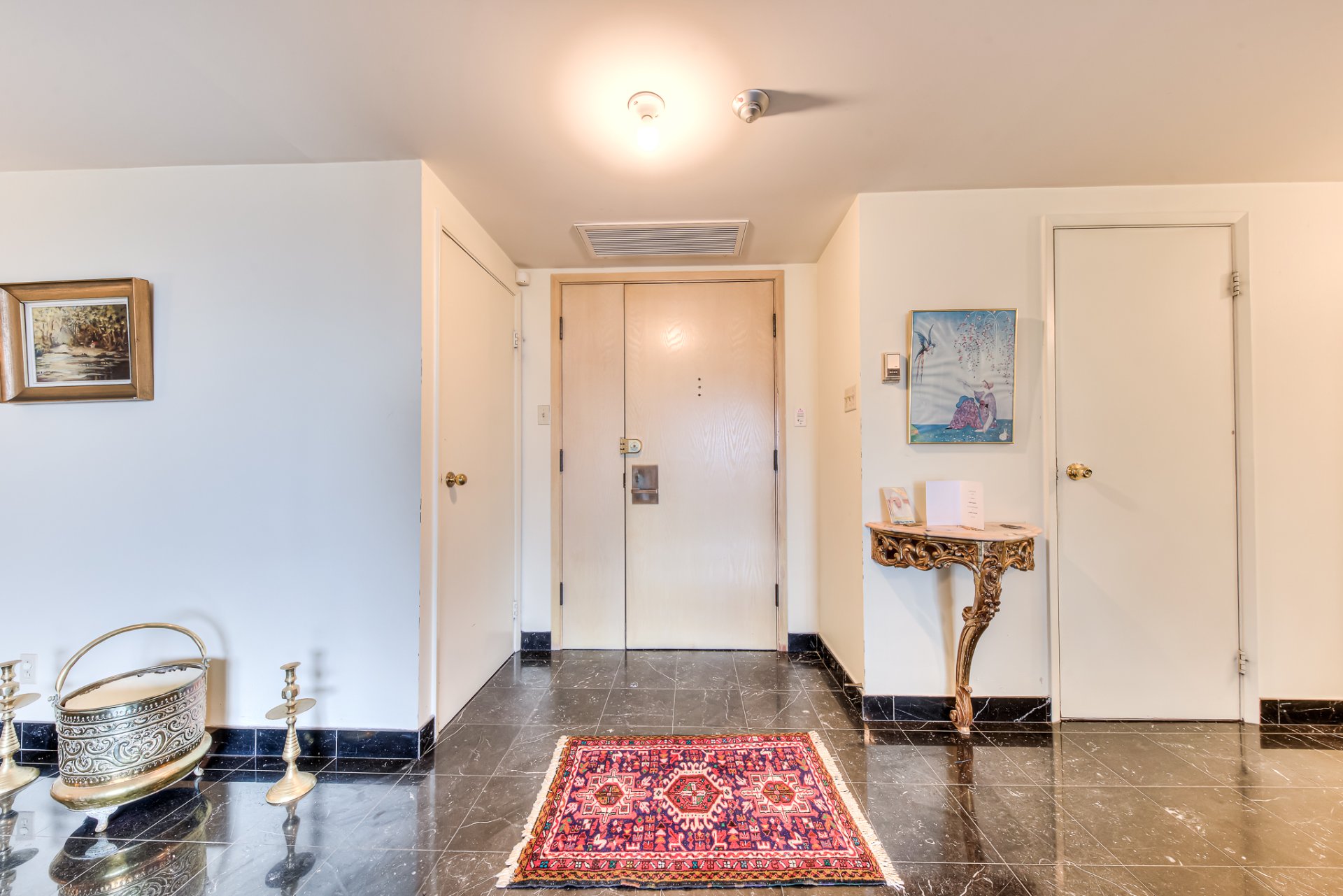 Photo - Entrée extérieure