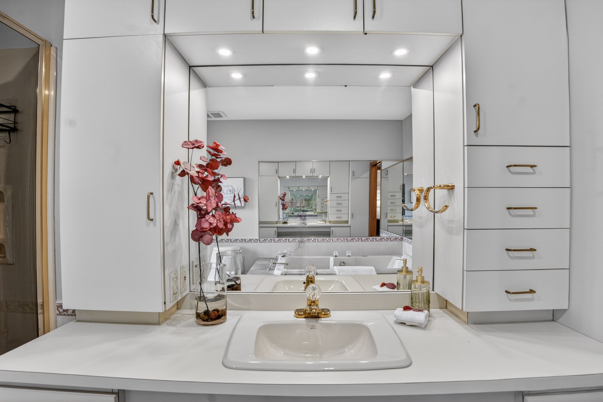 Photo - Bathroom