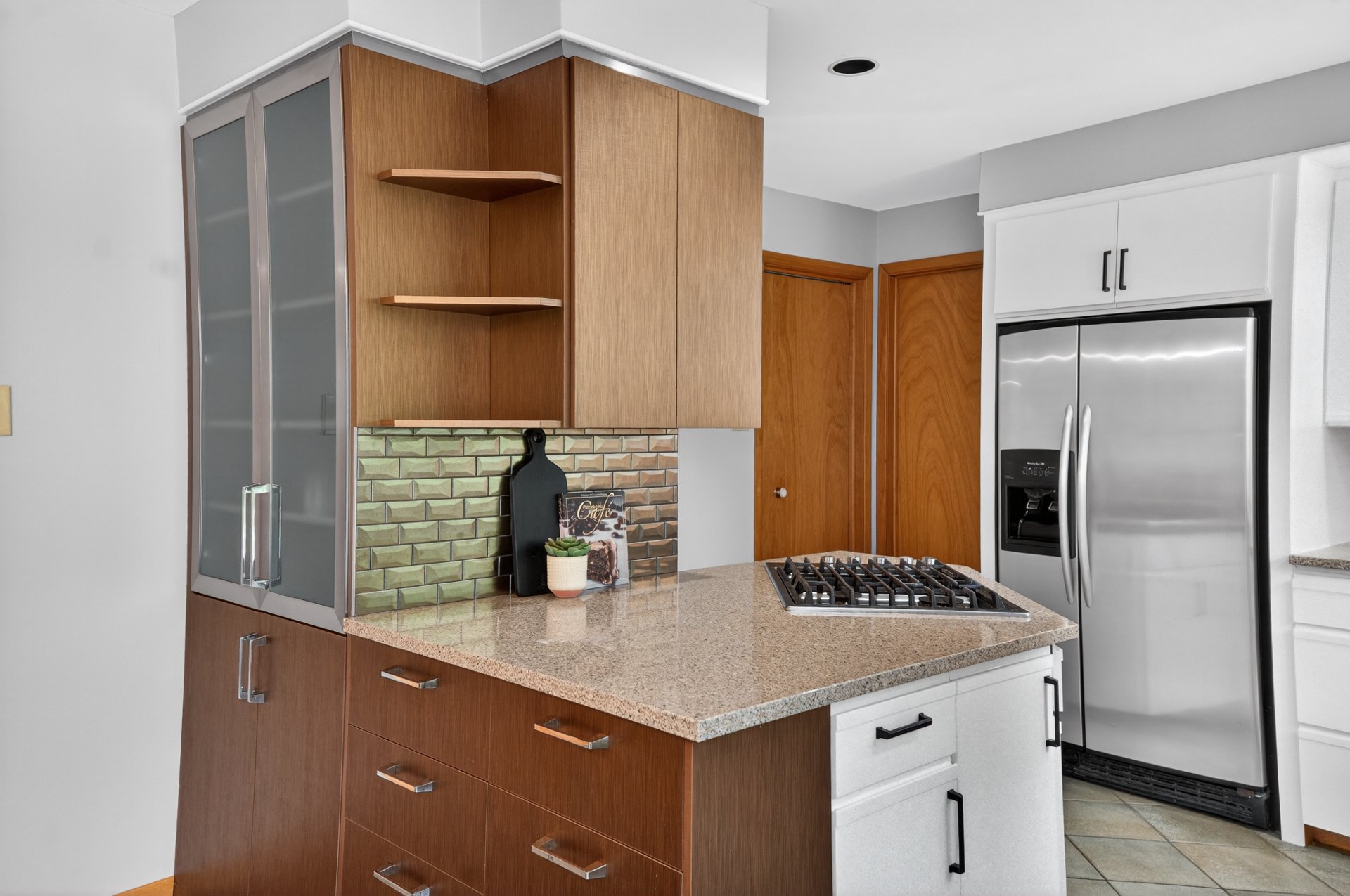 Photo - Kitchen