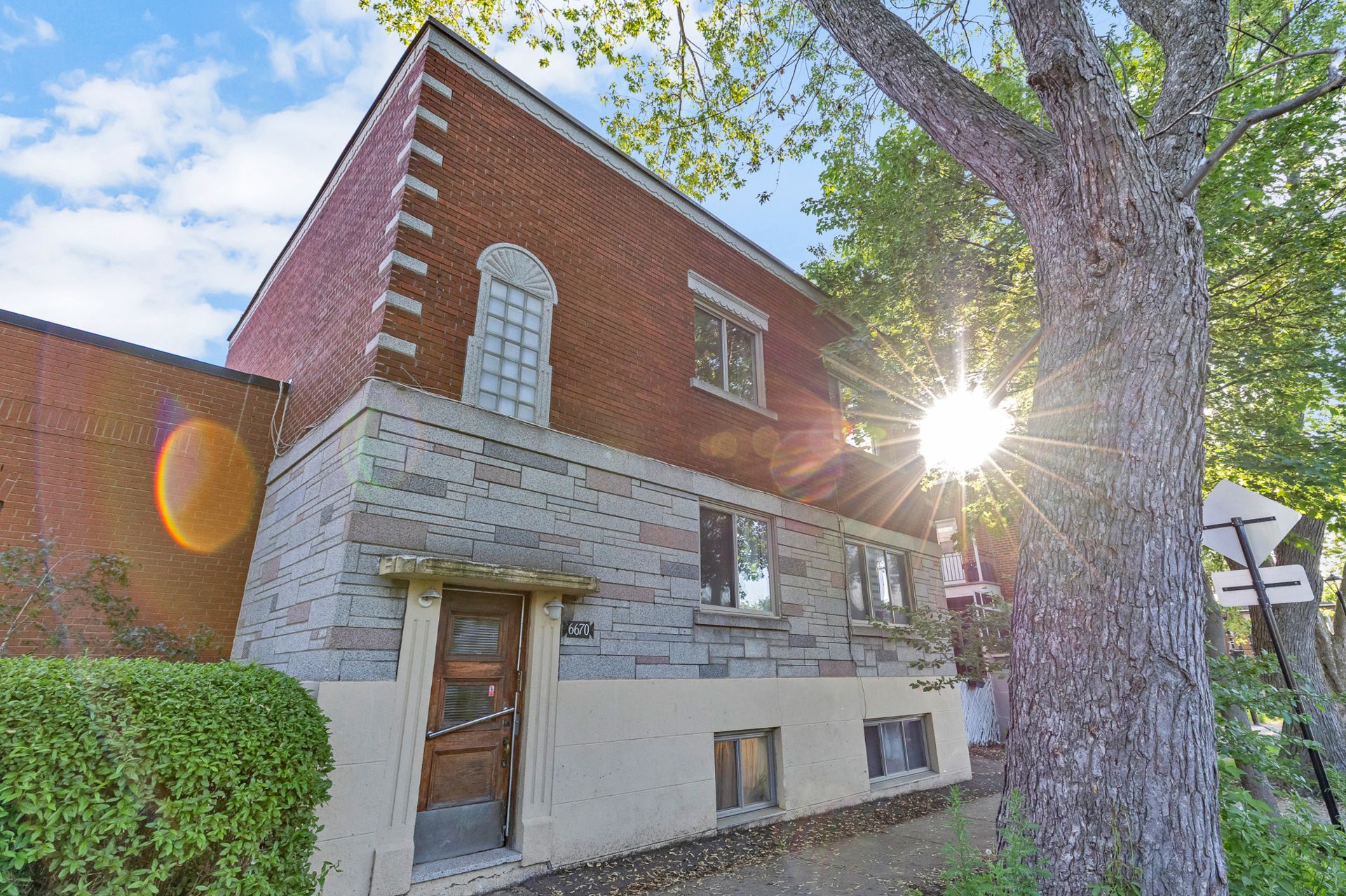 Photo - Frontage