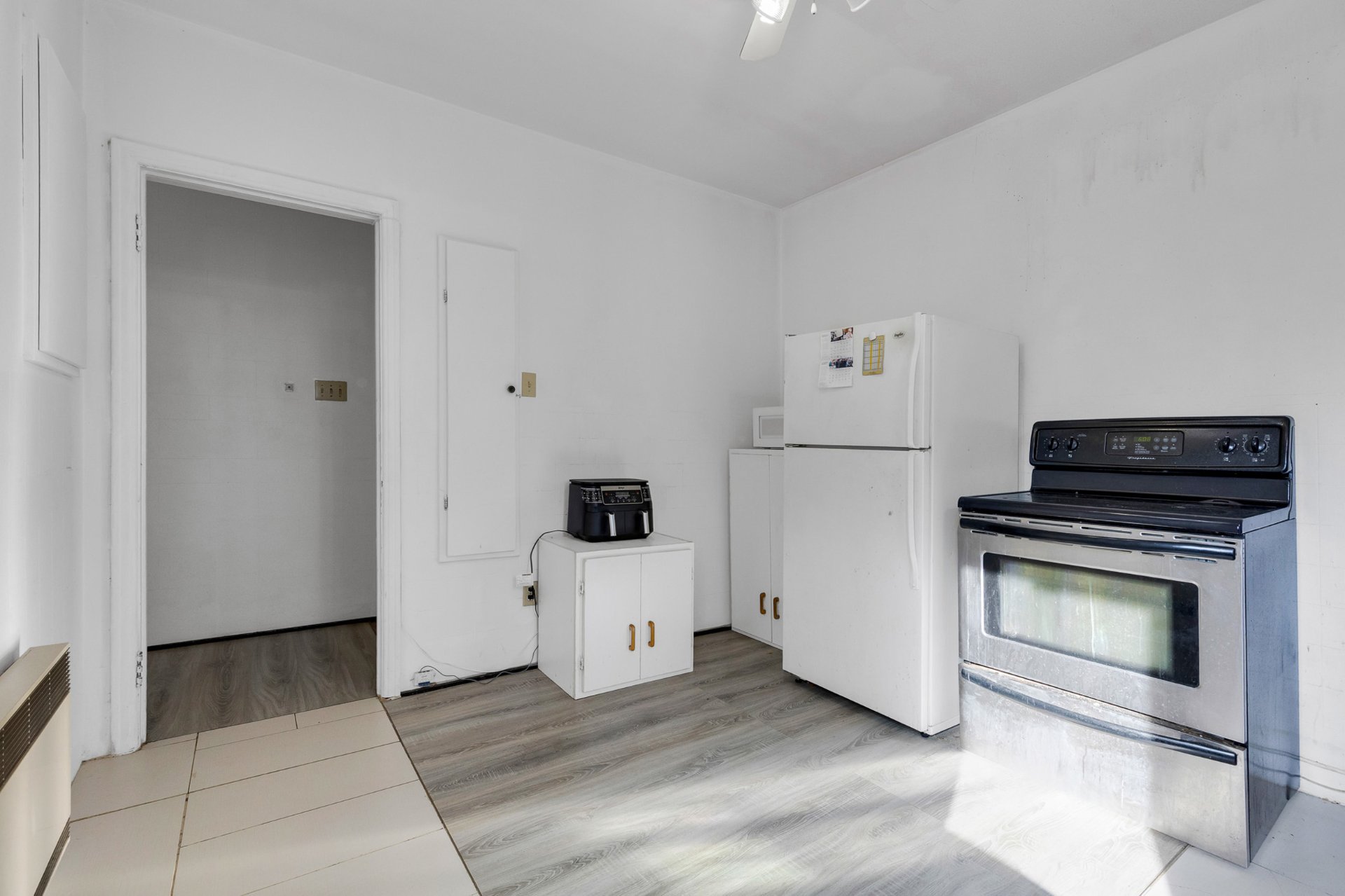 Photo - Kitchen