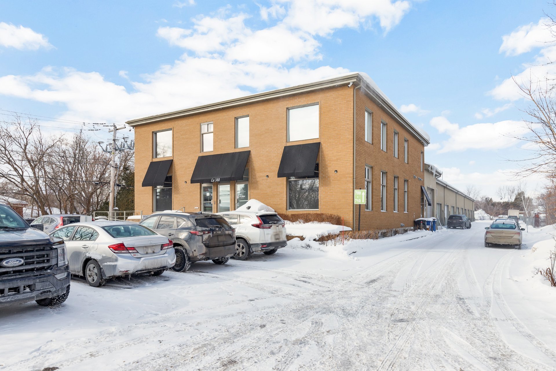 Photo - Parking