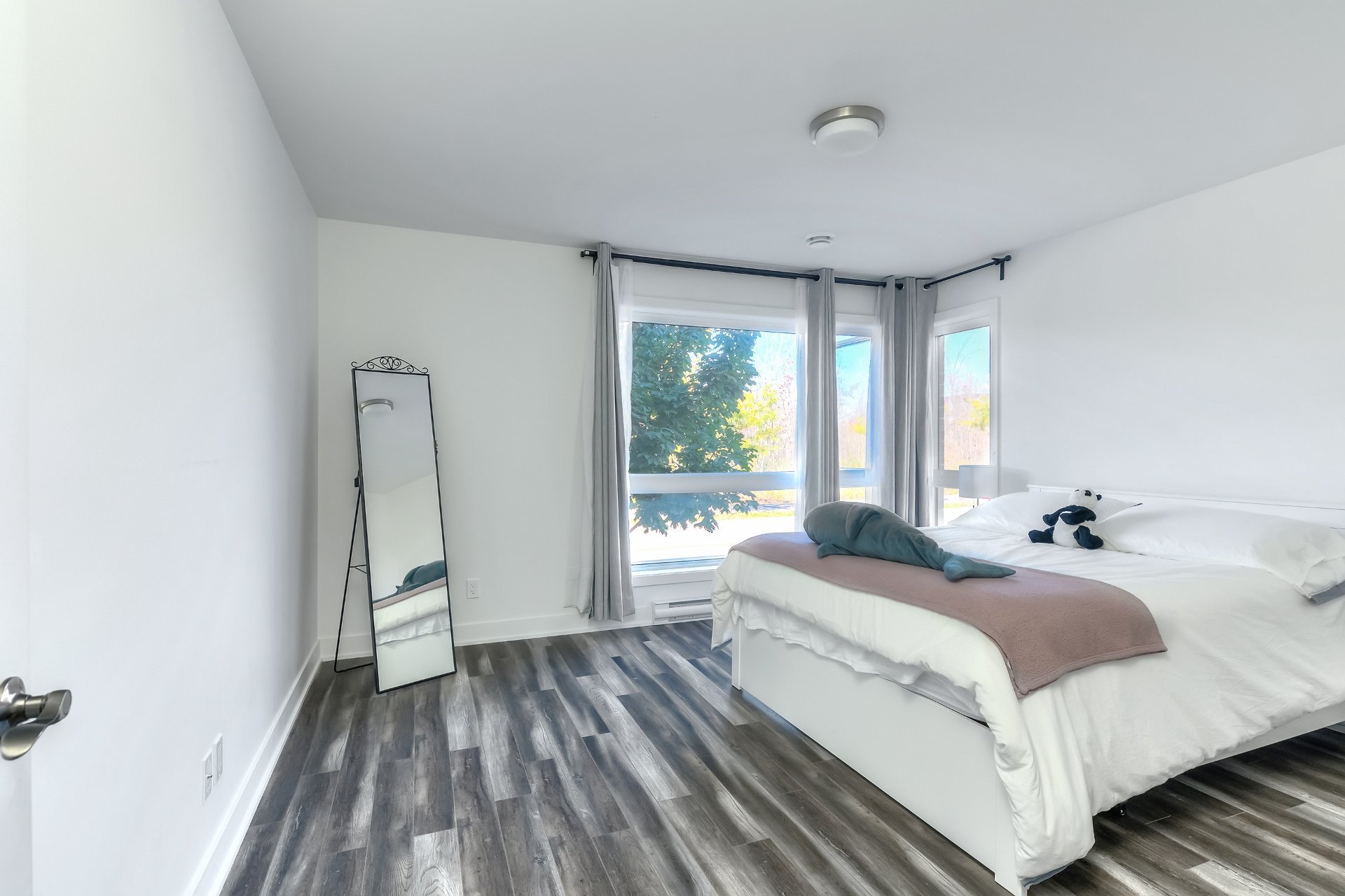 Photo - Primary bedroom