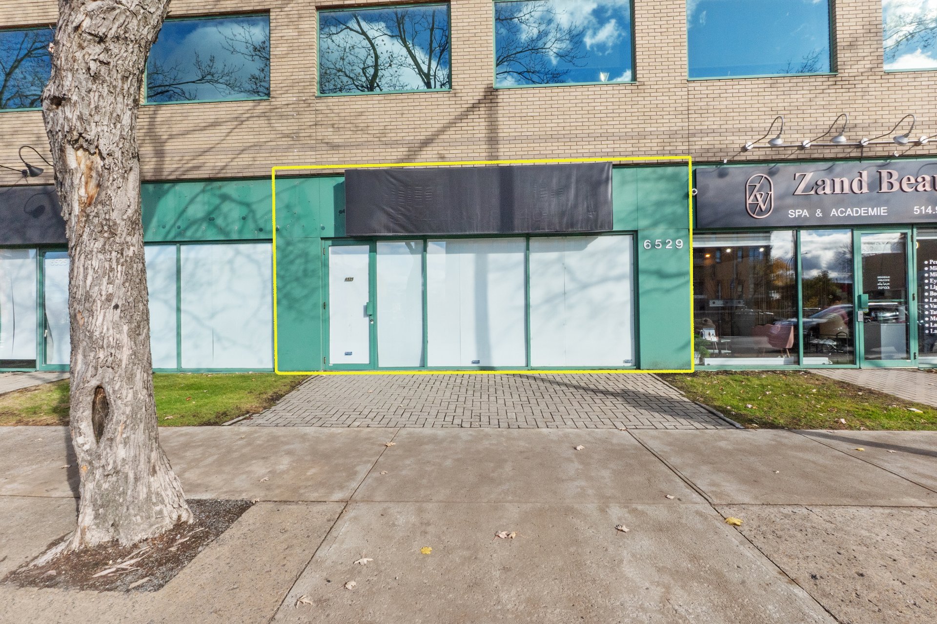 Photo - Frontage