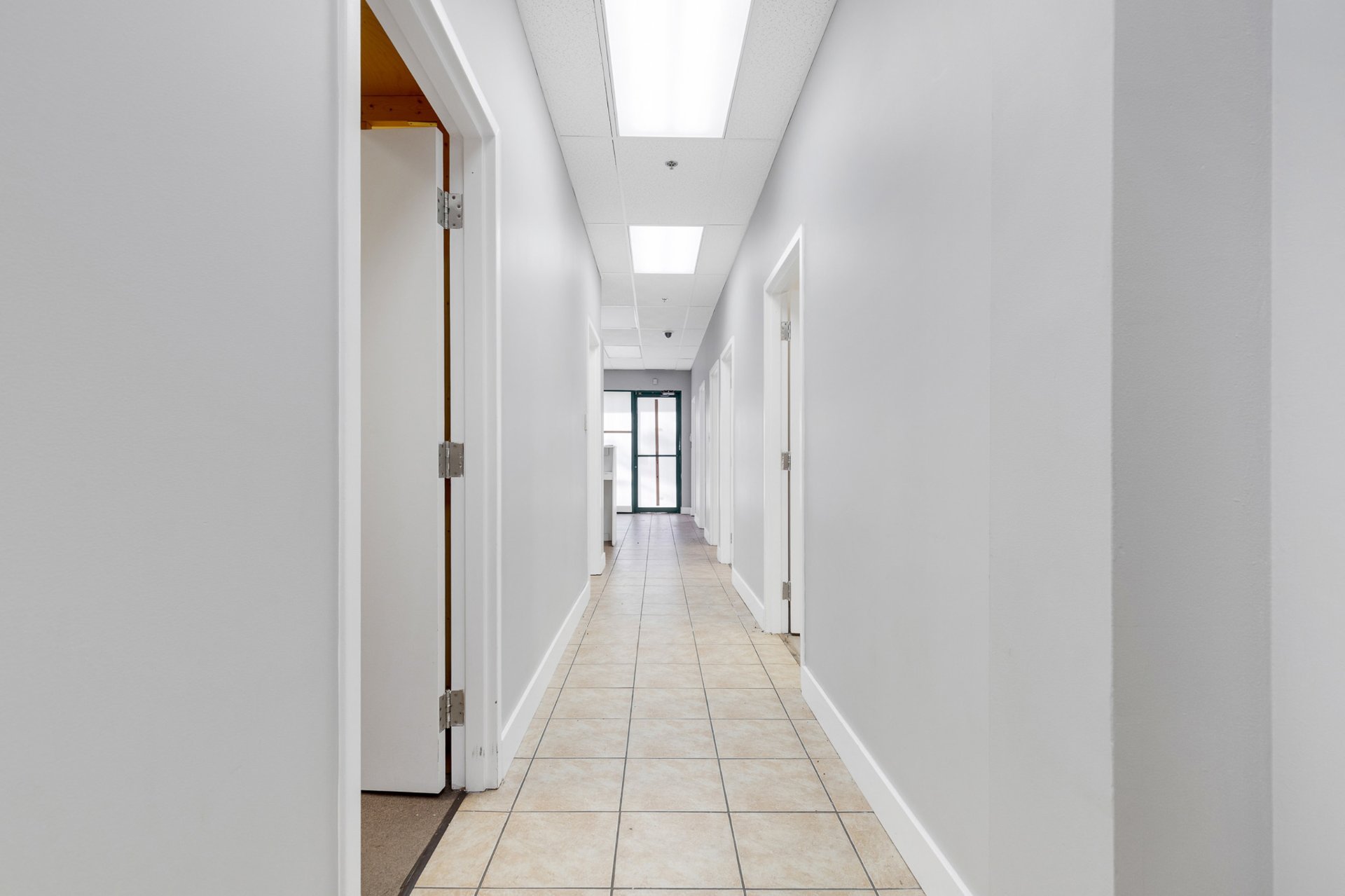 Photo - Interior
