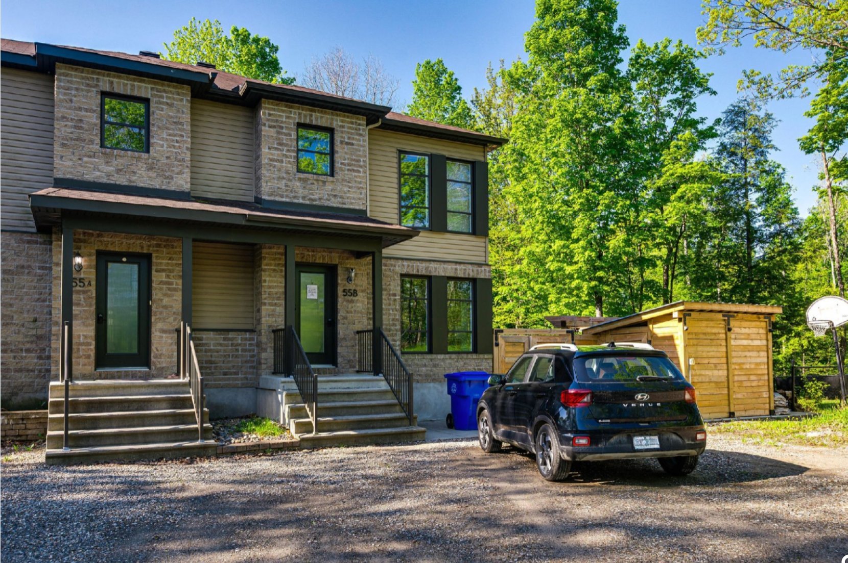 Photo - Frontage