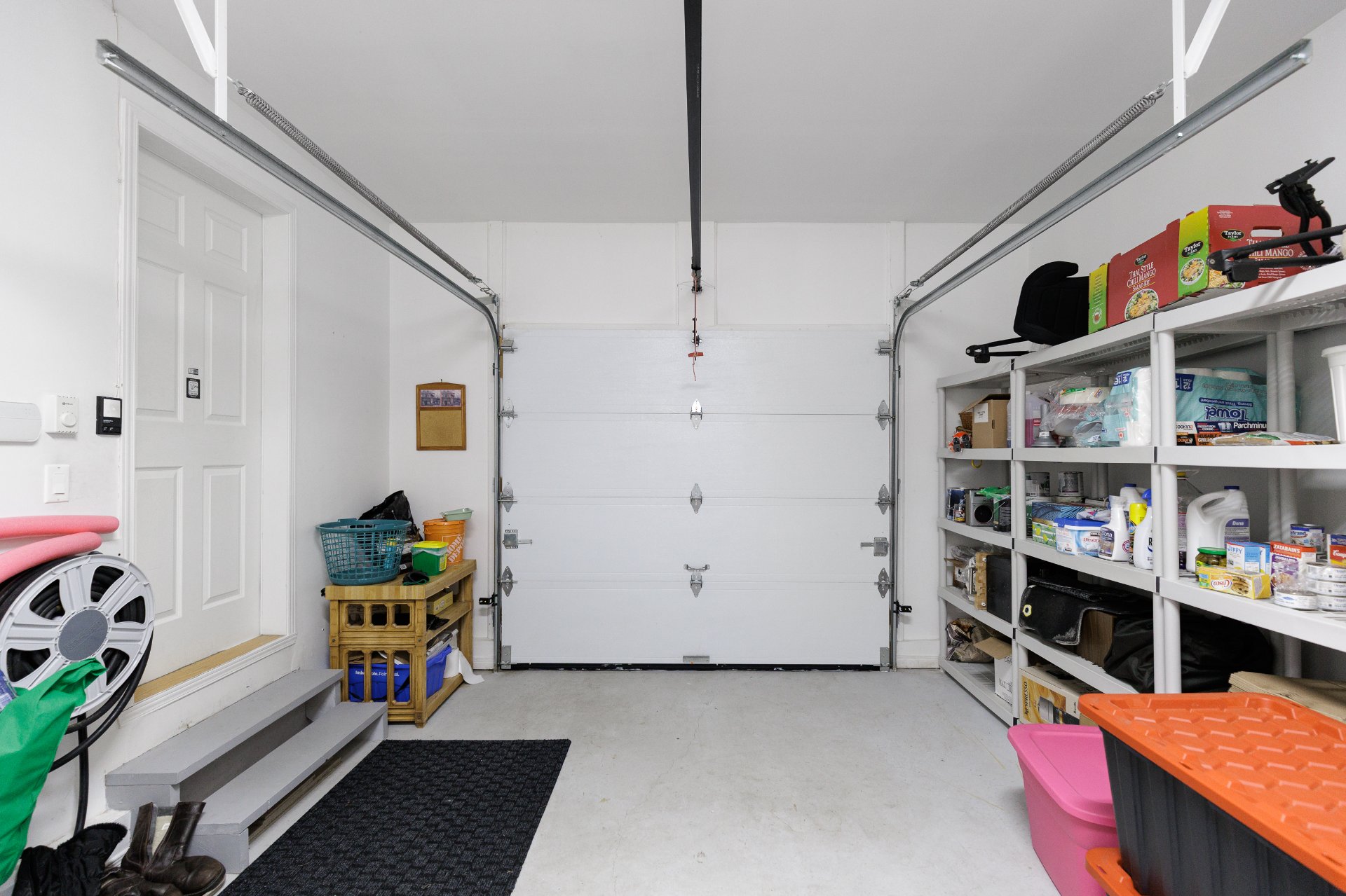 Photo - Garage