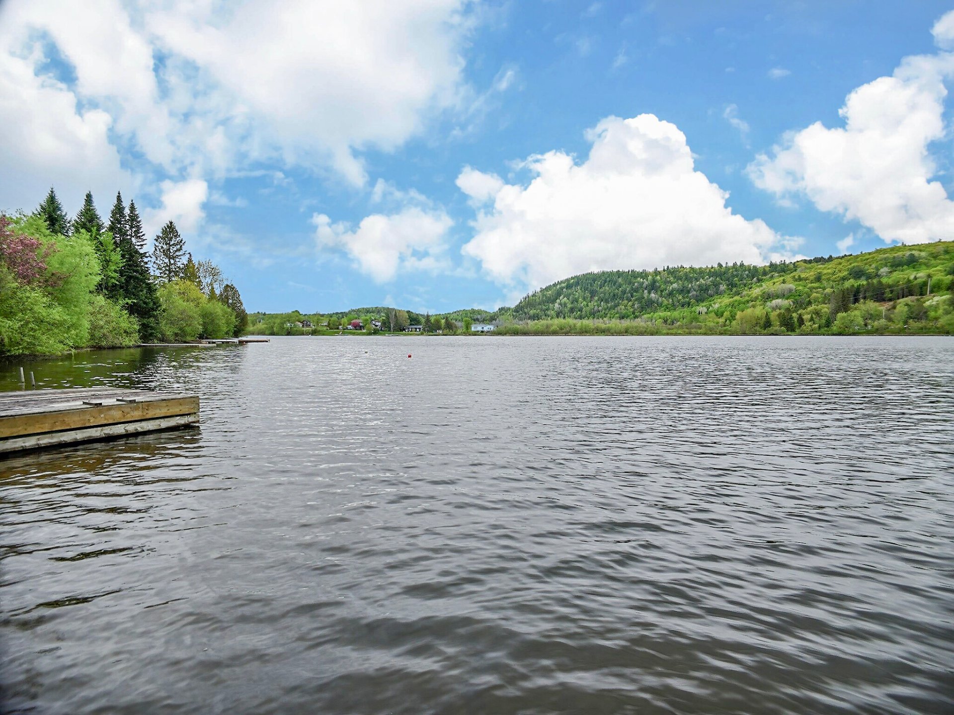 Photo - Vue sur l'eau