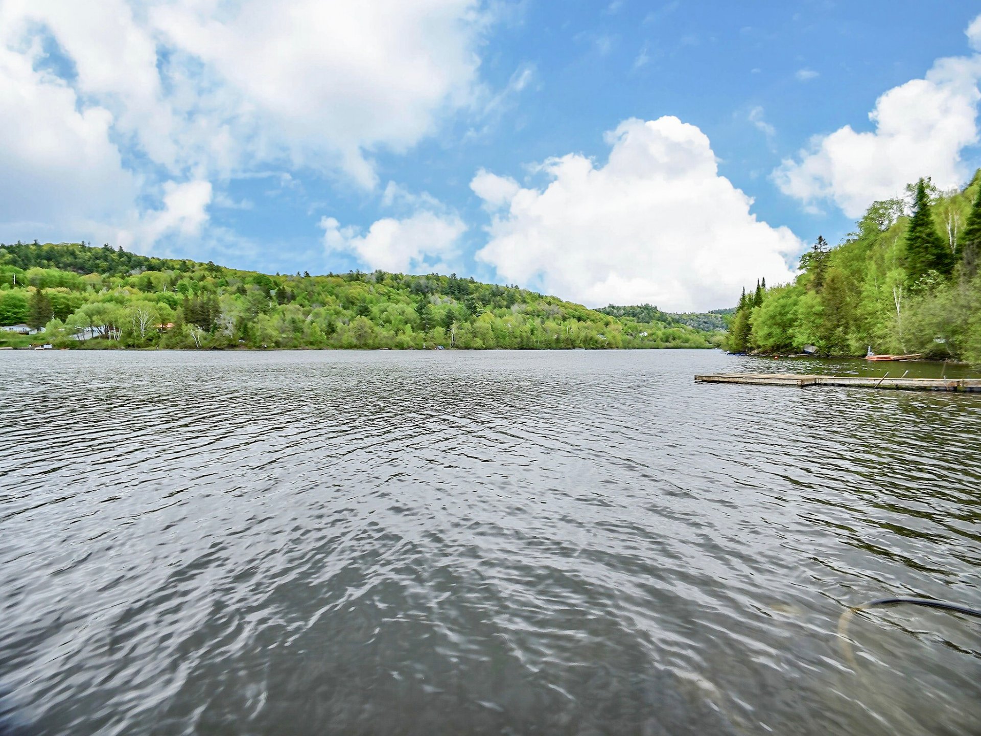Photo - Vue sur l'eau